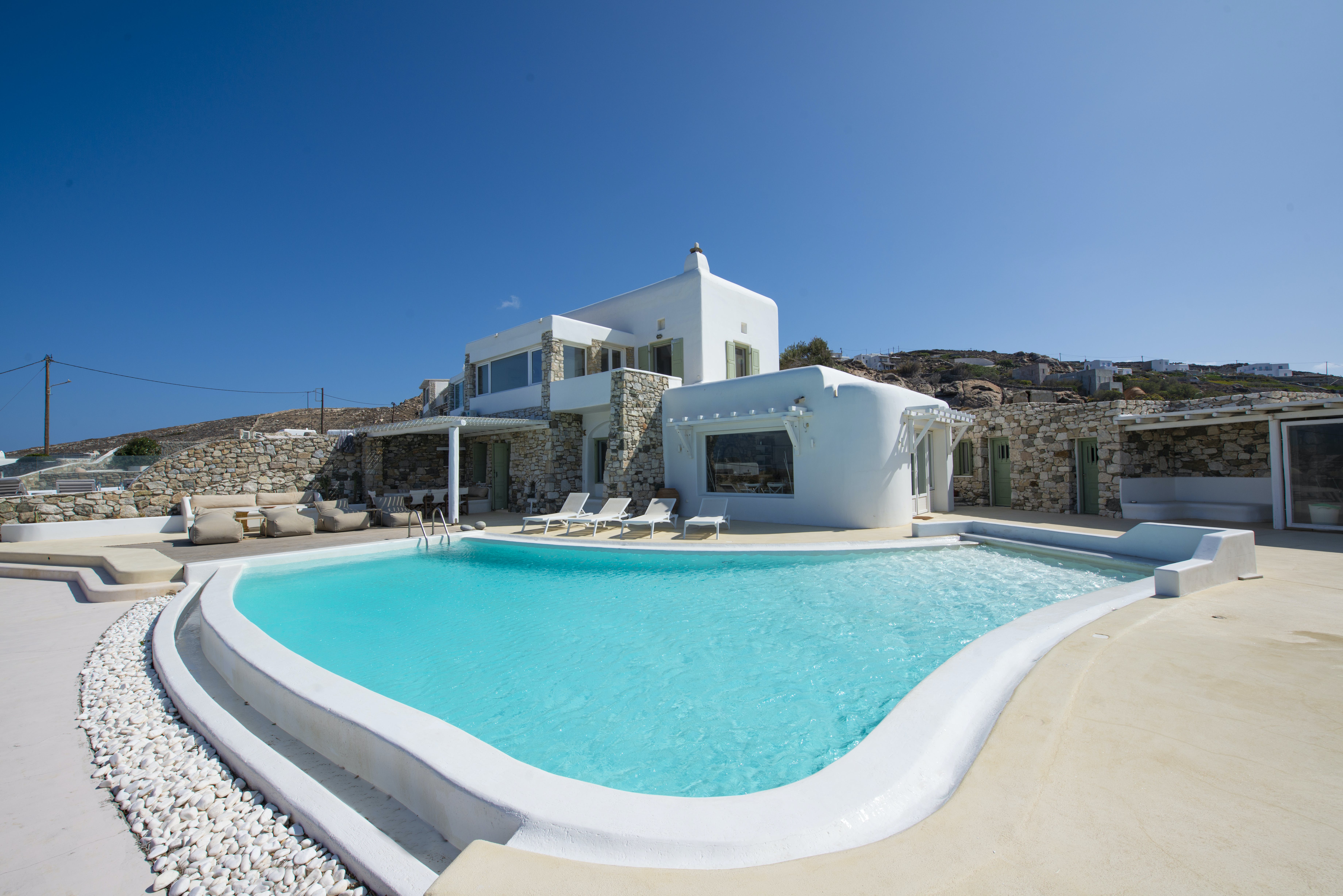 Villa Zephyros Alefkandra Mykonos: 5-Bedroom Luxury Villa with Seaview and Pool, Mykonos