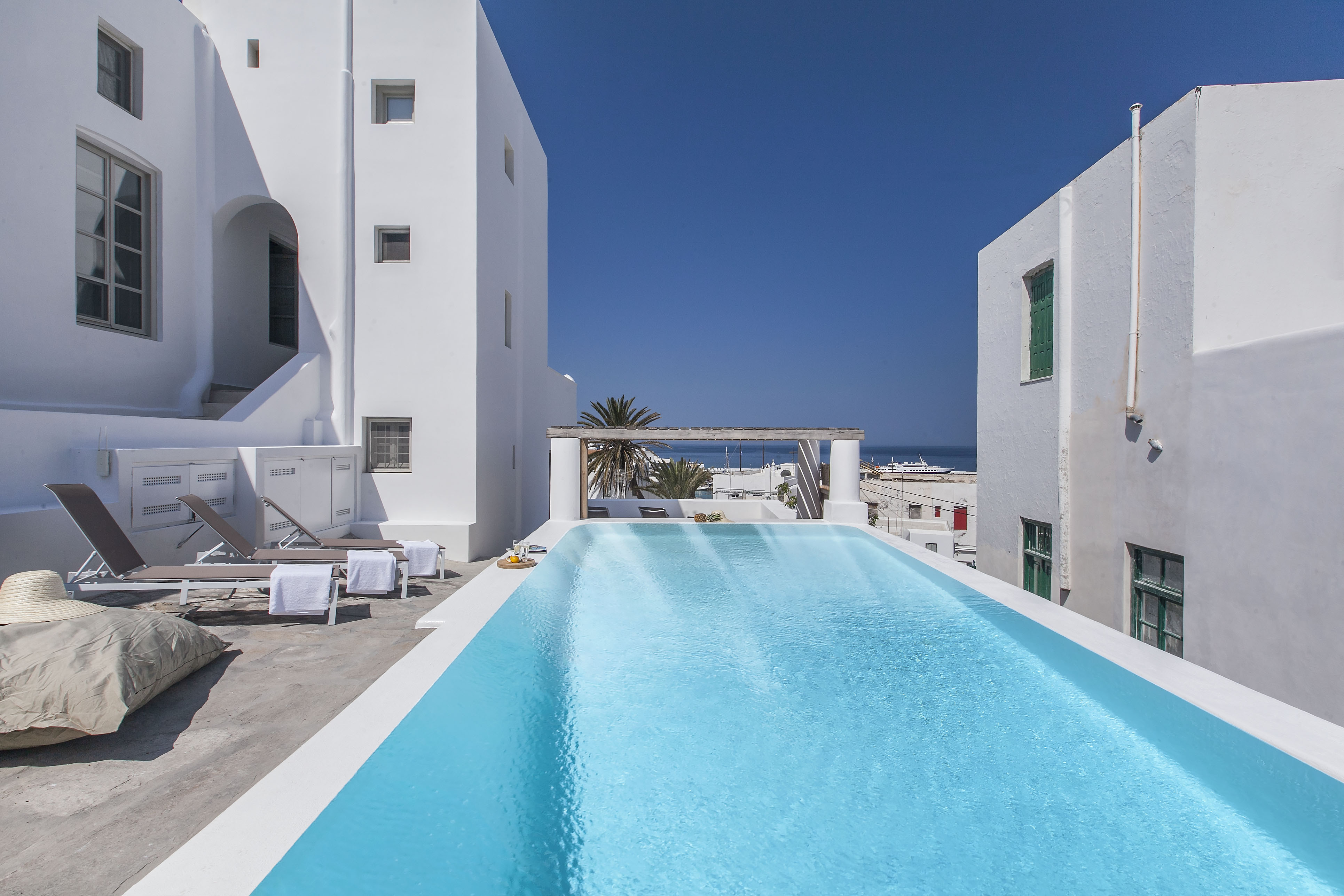 Villa Zephyros Kounoupas Mykonos: 5-Bedroom Luxury Villa with Sea Views and Private Pool, Mykonos