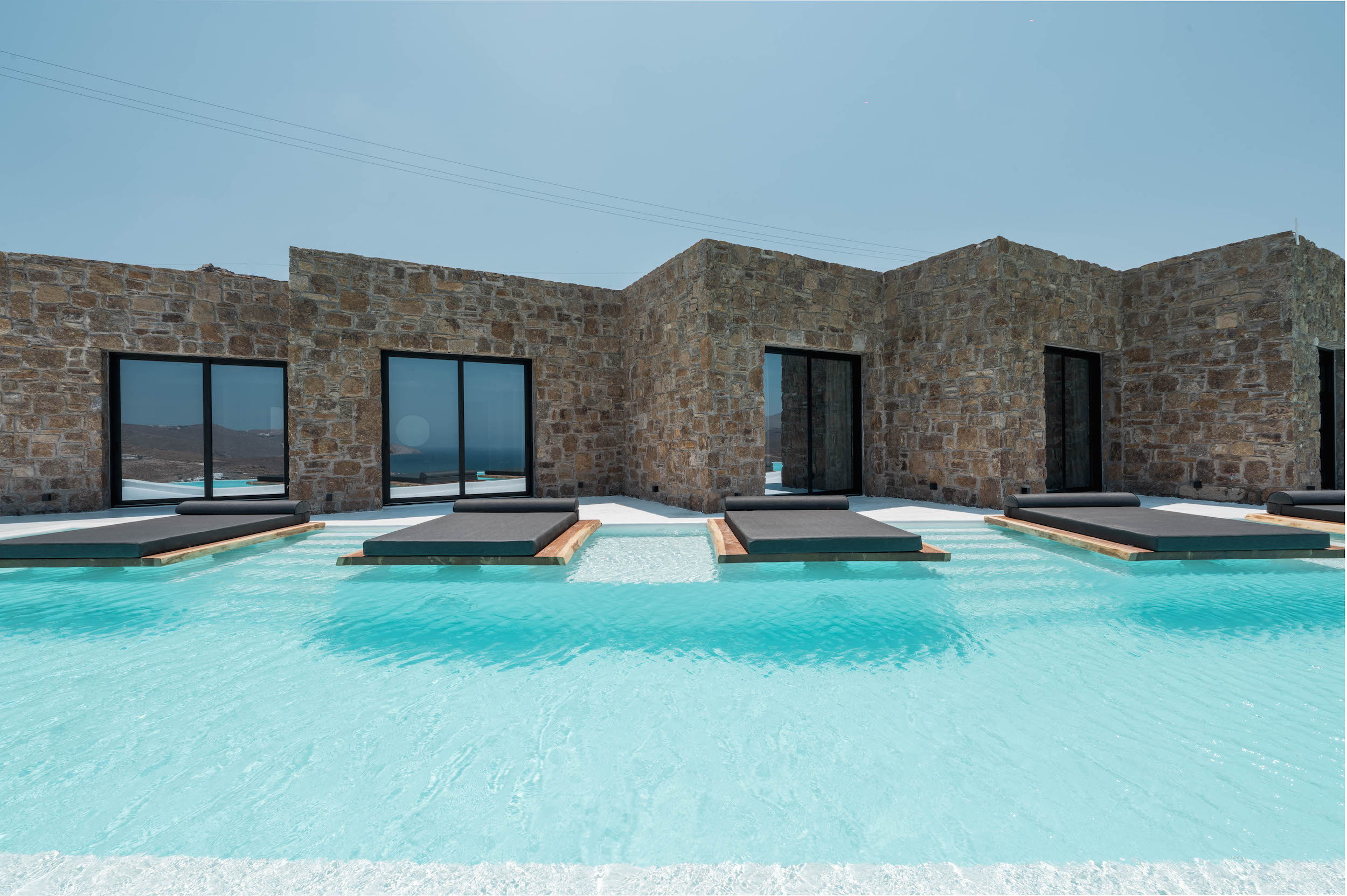 Villa Kaikias Agios Ioannis Mykonos: Spacious 6-Bedroom Apartment with Infinity Pool, Mykonos