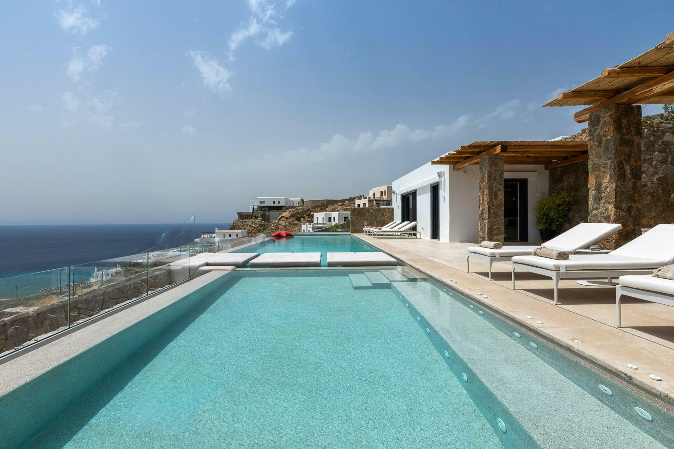 Villa Lefki Fokos Mykonos: Luxury 6-Bedroom Villa with Infinity Pool and Sea Views, Mykonos