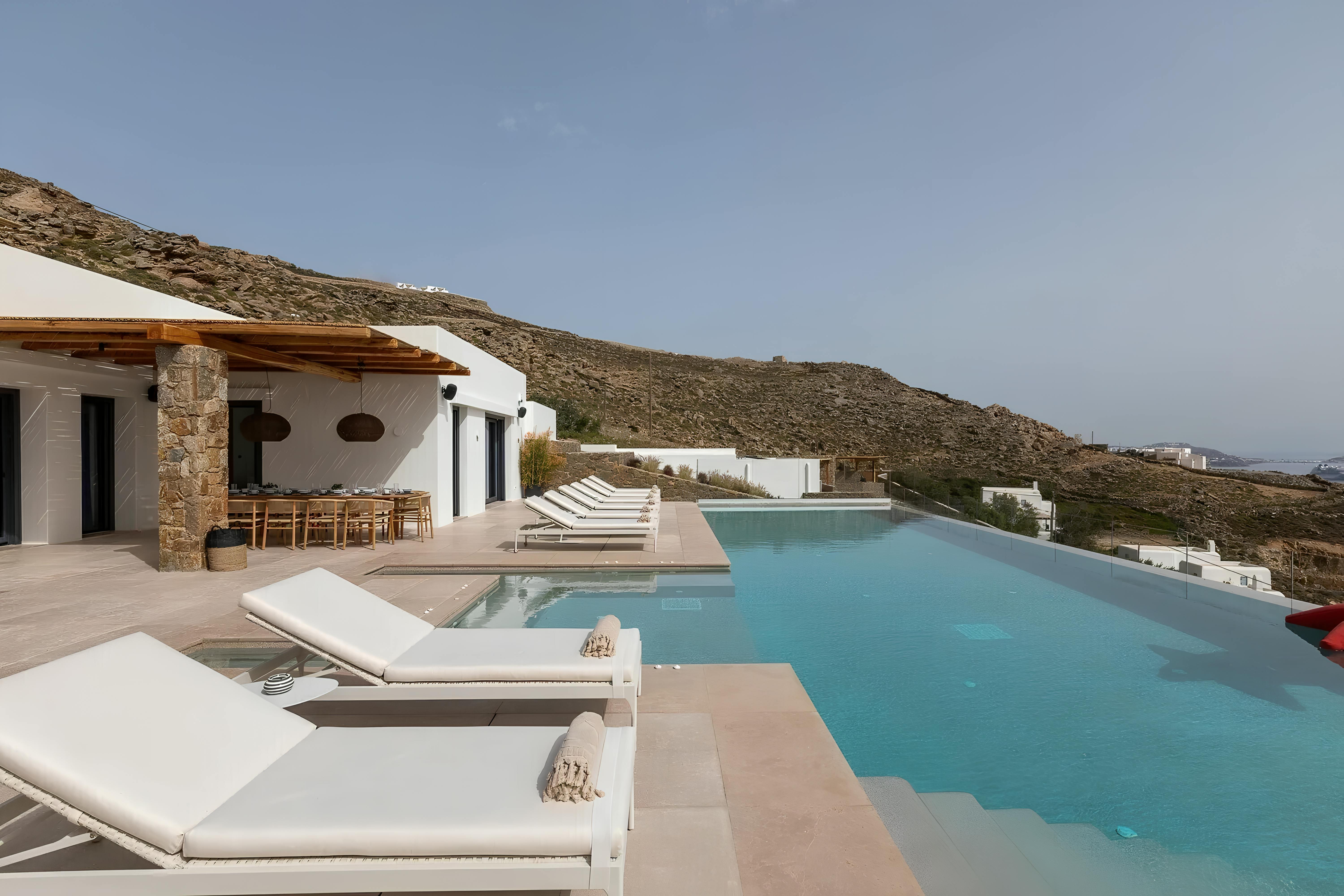 Villa Chrysos Kalo Livadi Mykonos: Luxury 7-Bedroom Villa with Seaview and Swimming Pool, Mykonos