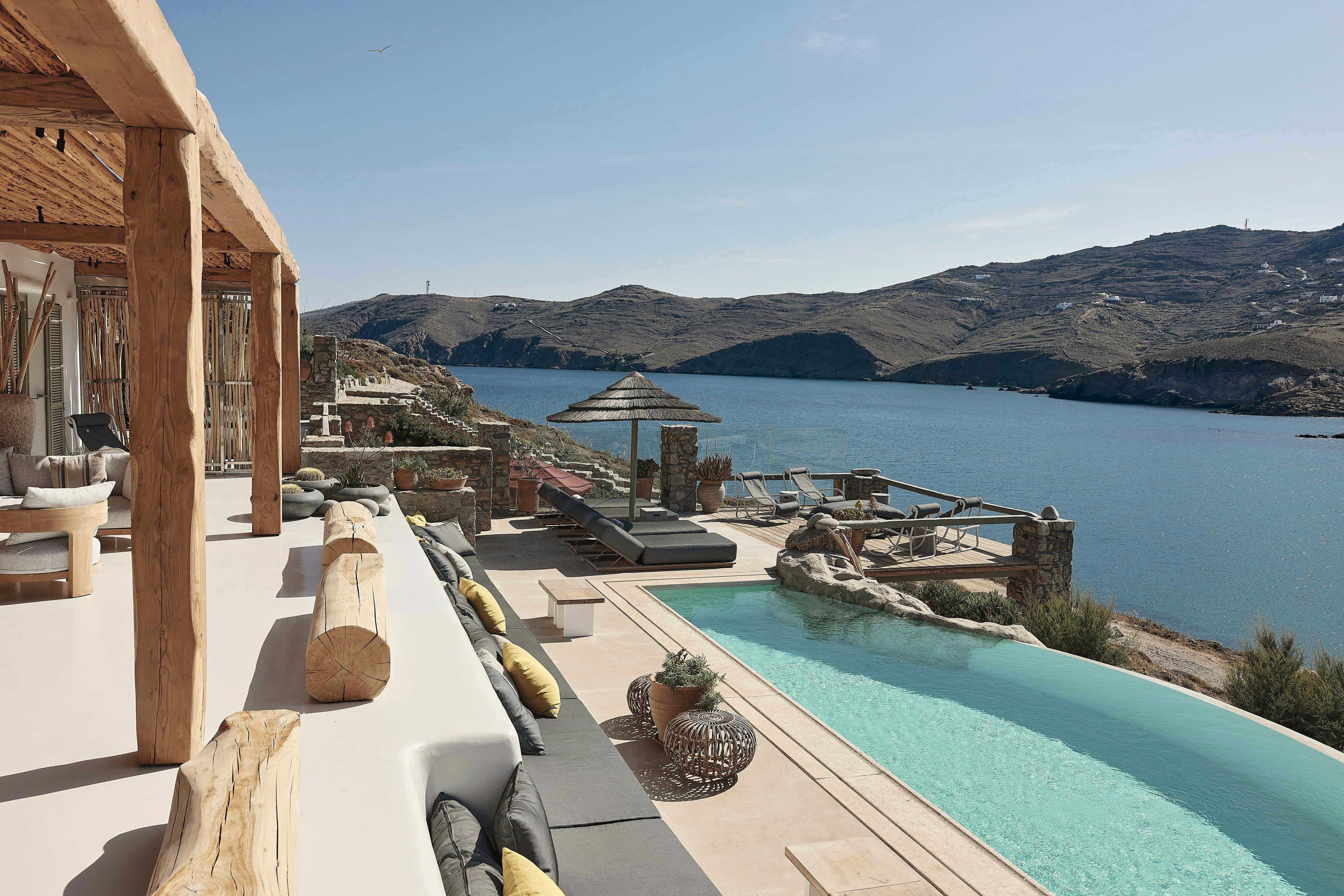 Villa Lysias Kastro Mykonos: Luxury 7-Bedroom Villa with Seaview and Pool, Mykonos