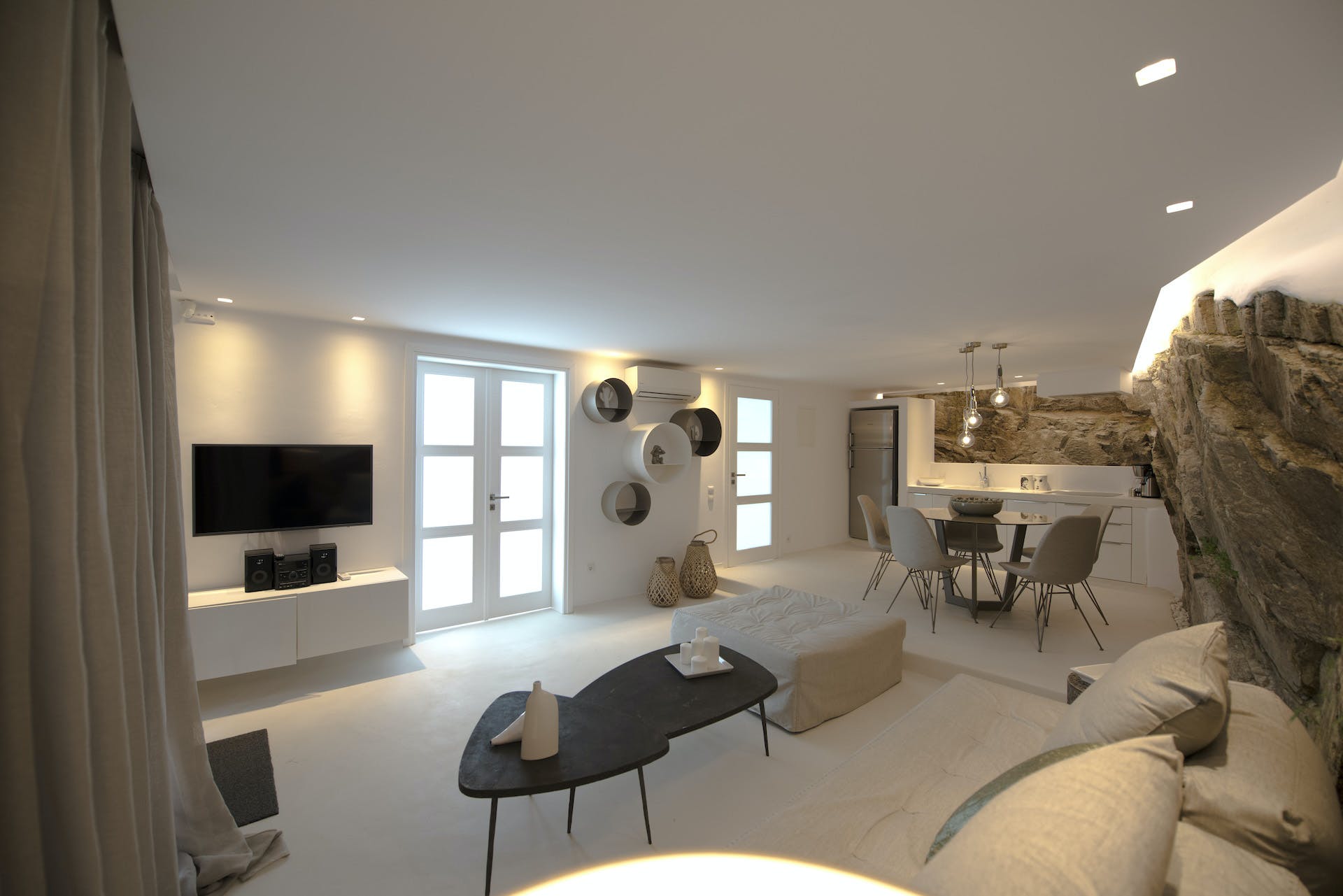 Villa Zephyros Agios Ioannis Mykonos: Charming 1-Bedroom Apartment with Communal Pool, Mykonos