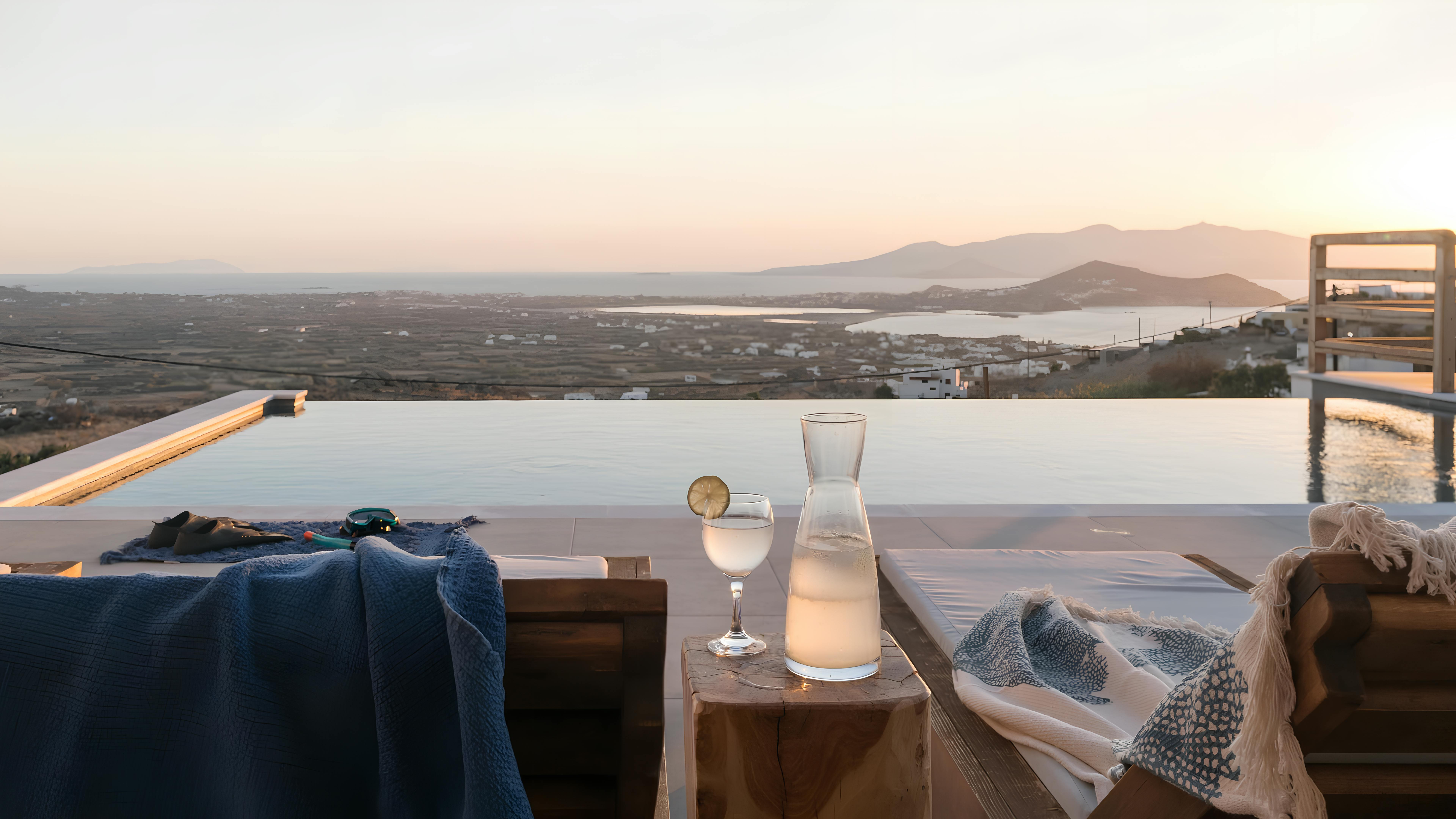 Villa Chrysos Kastraki Naxos: Luxury 4-Bedroom Villa with Infinity Pool, Naxos