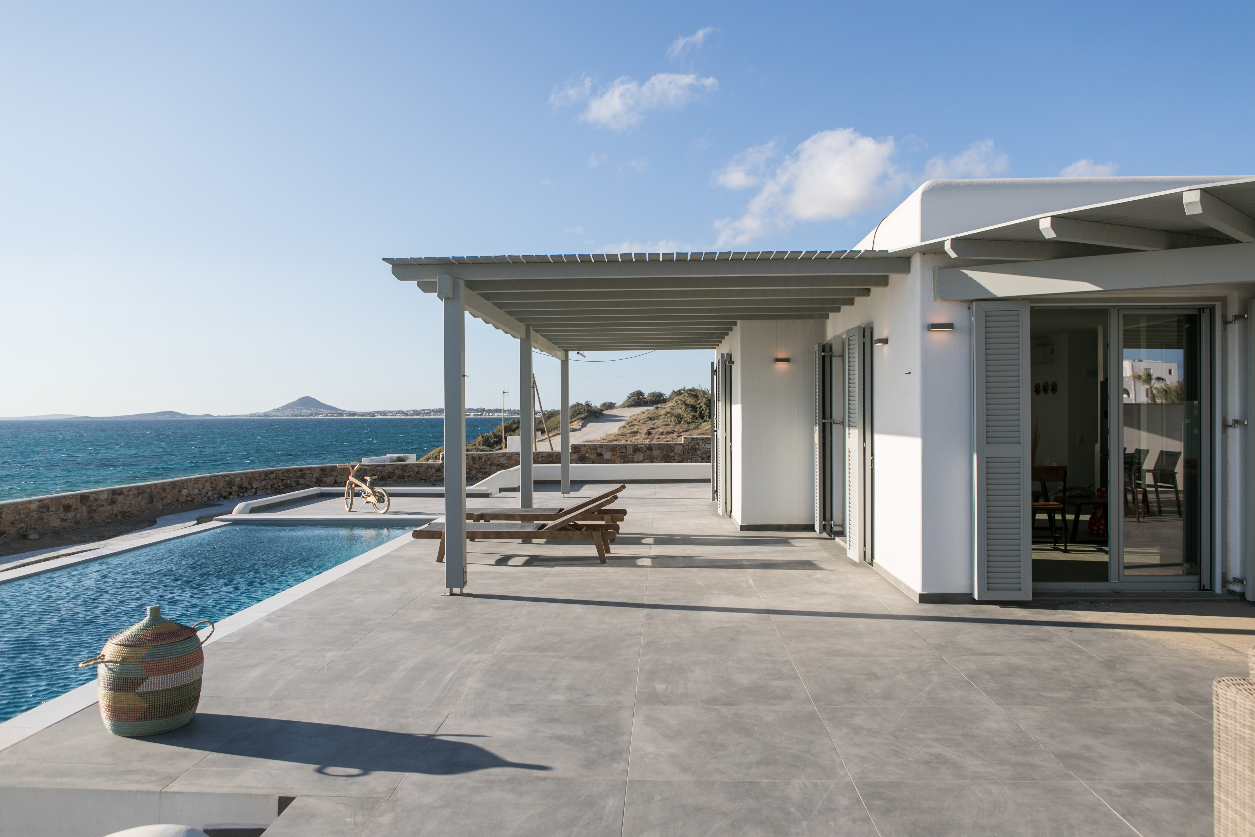 Villa Chrysos Potamia Naxos: Luxury 4-Bedroom Apartment with Seaview and Pool, Naxos