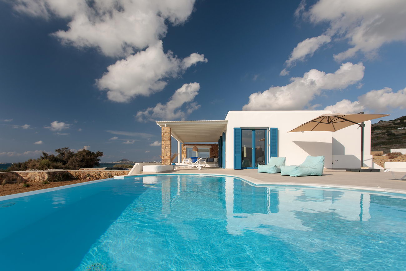 Villa Lefki Alyko Naxos: Elegant 4-Bedroom Apartment with Infinity Pool, Naxos