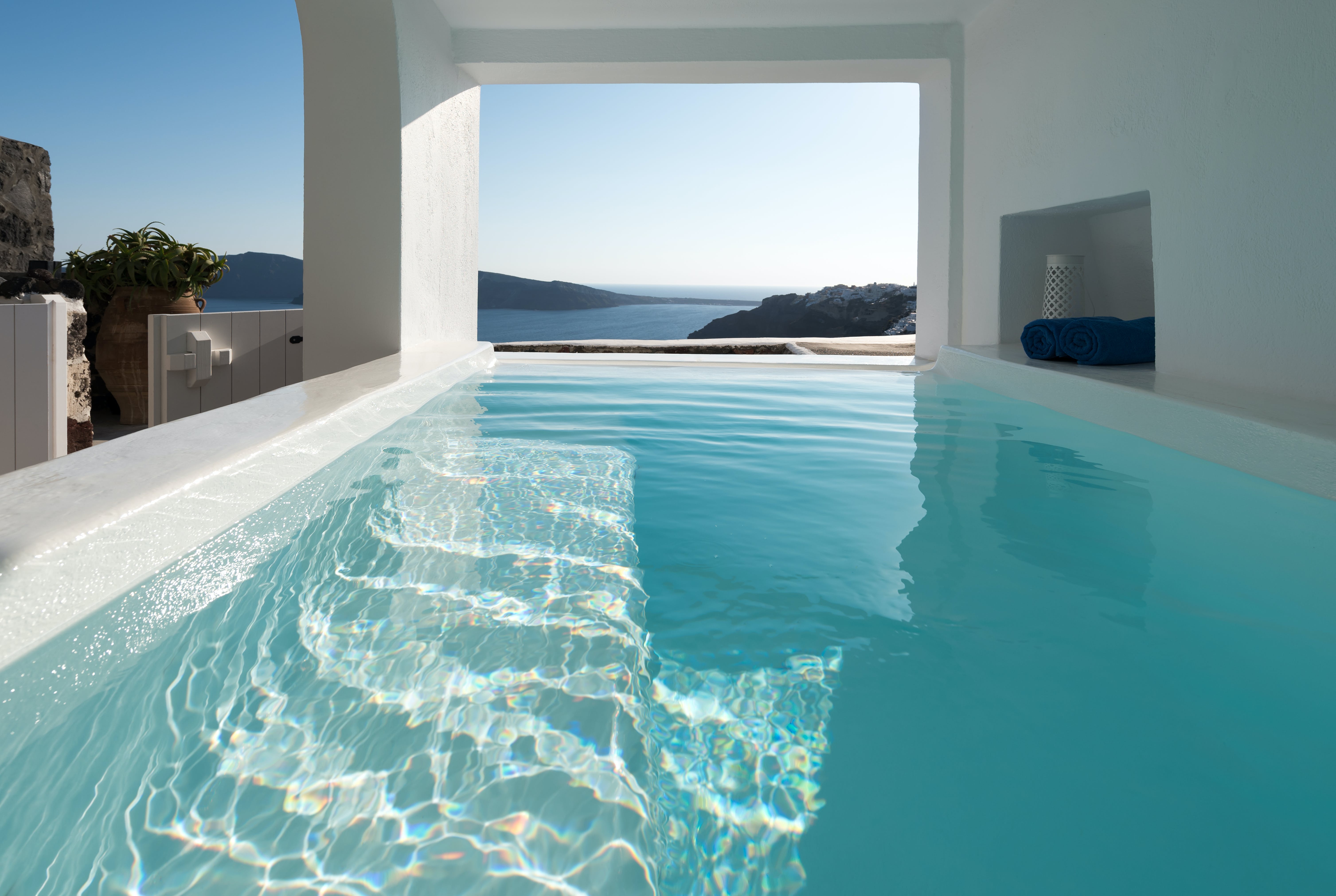 Villa Boreas Finikia Santorini: Luxury 3-Bedroom Villa with Stunning Sea Views, Santorini