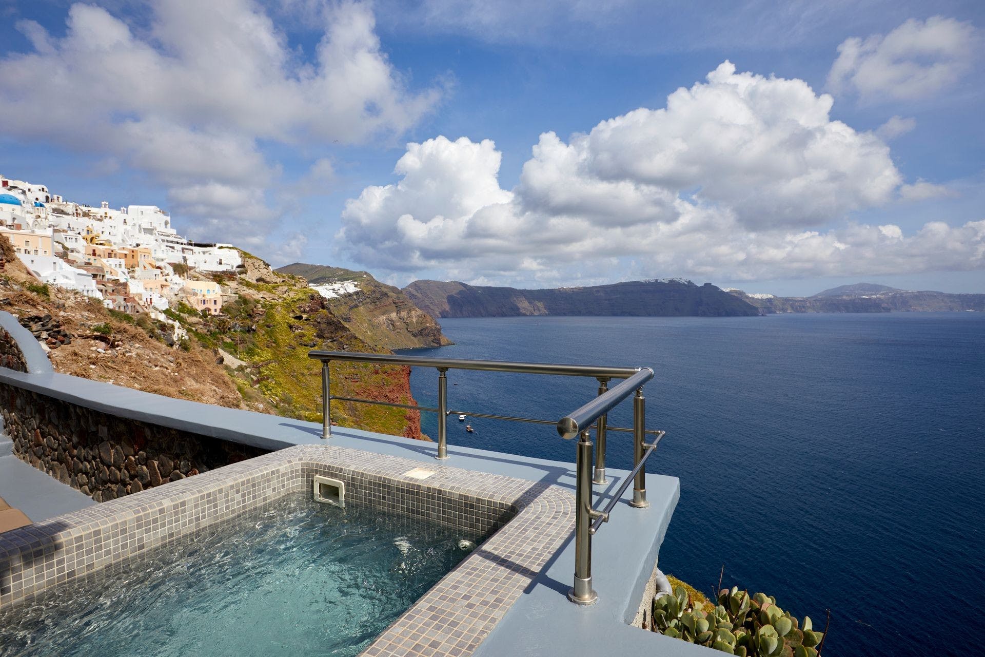 Villa Lefkos Pyrgos Santorini-724237: Luxury 2-Bedroom Apartment with Seaview, Santorini