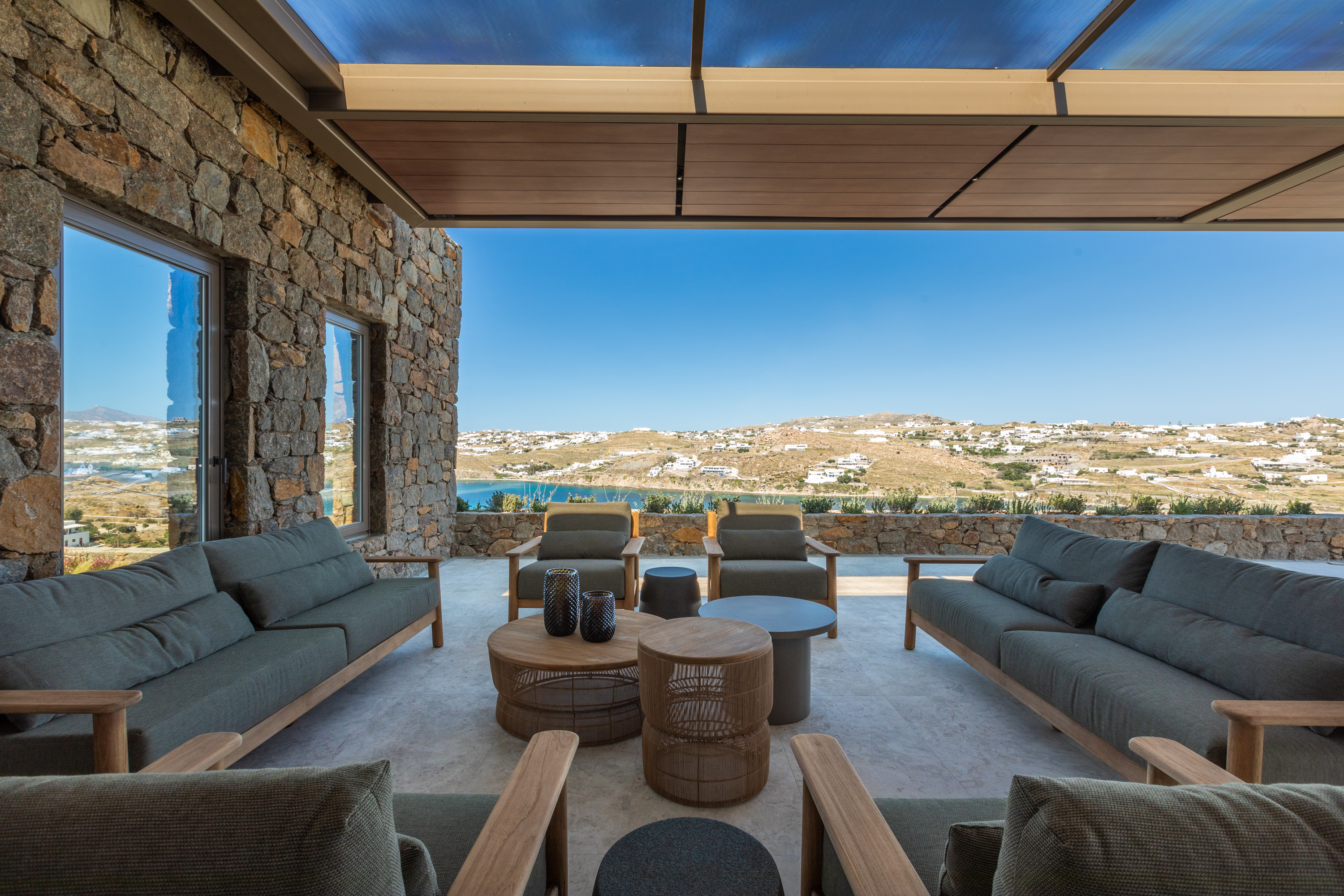 Villa Kyanos Panormos Ornos: Luxury 7-Bedroom Villa with Infinity Pool and Sea Views, Ornos