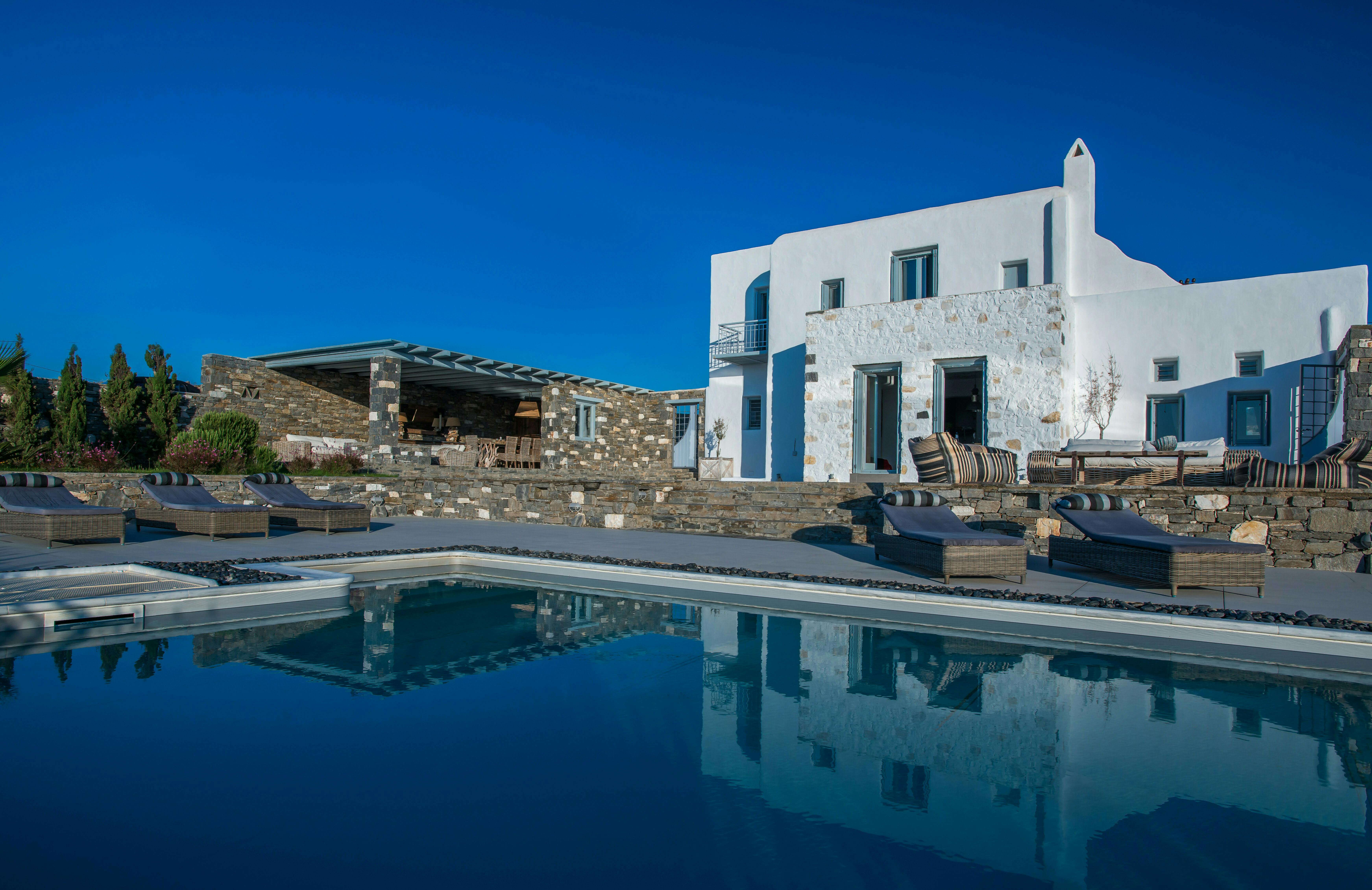 Villa Ostria Alyki Paros: Luxury 8-Bedroom Villa with Pool and Sea Views, Paros