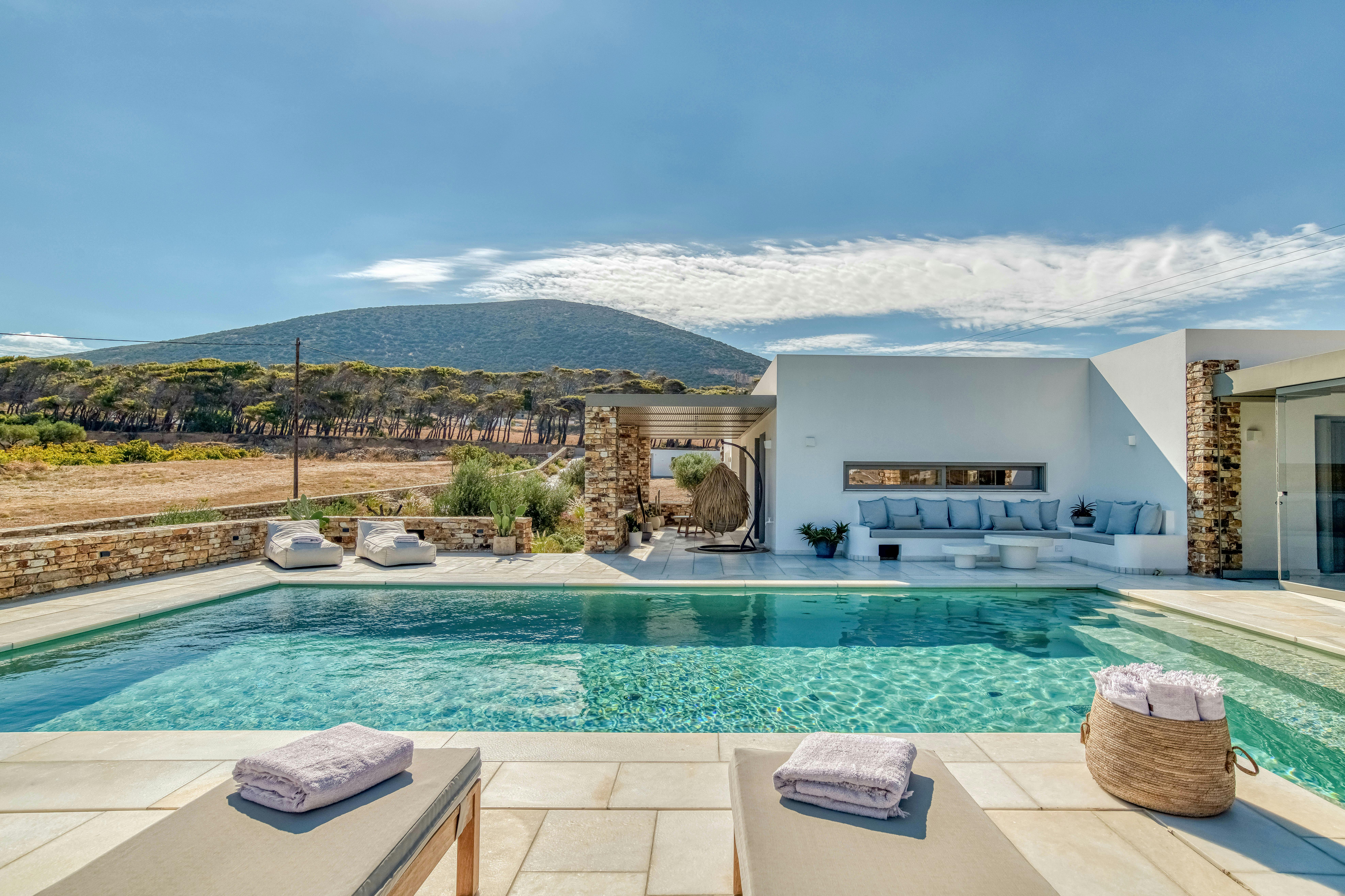 Villa Boreas Piso Livadi Paros-681525: Luxury 5-Bedroom Villa with Pool and Seaview, Paros