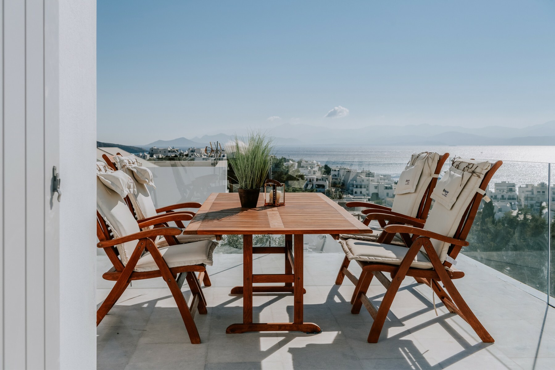 Villa Lysias Alyki Paros: Luxury 4-Bedroom Villa with Infinity Pool and Sea Views, Paros