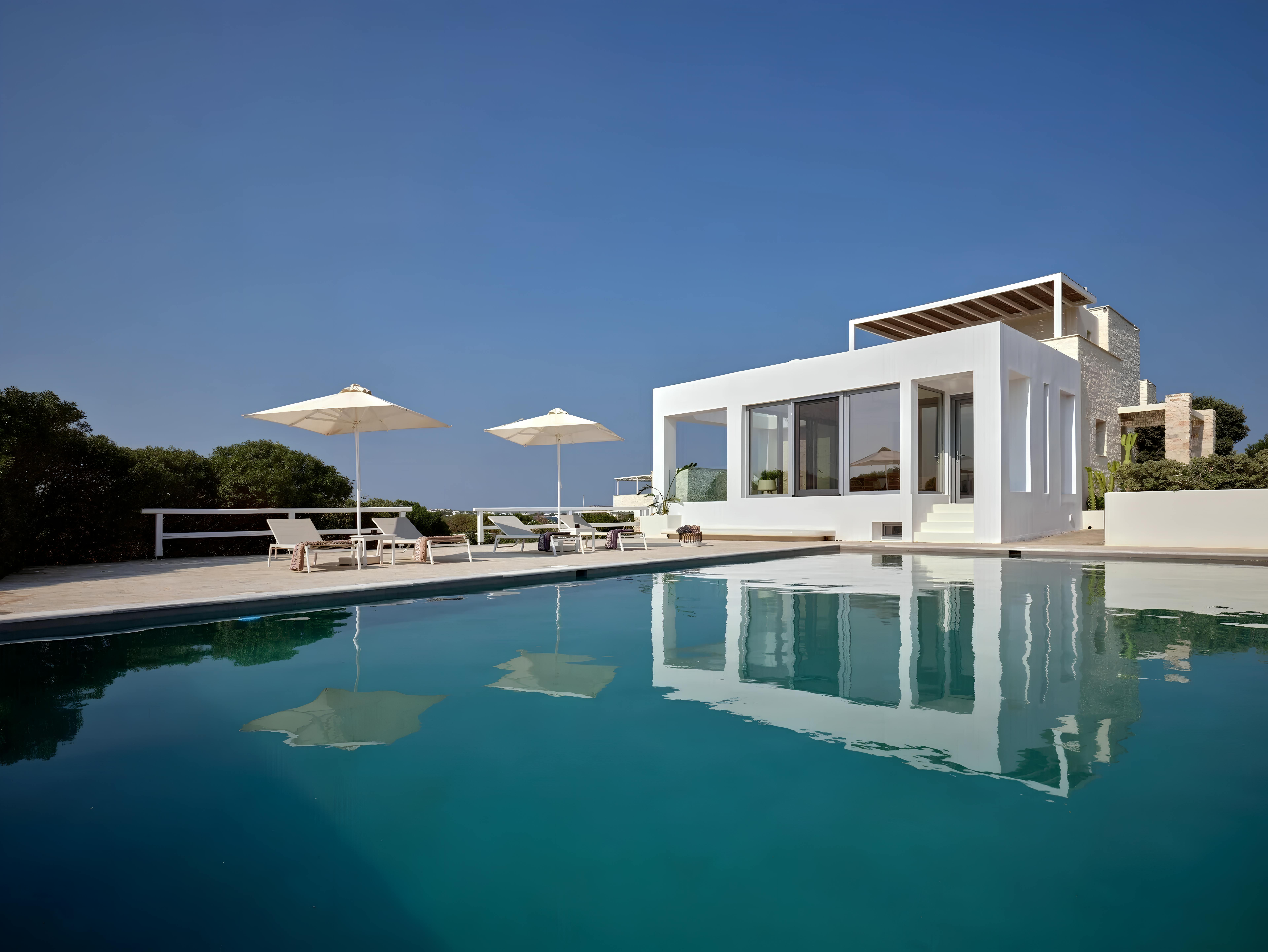 Villa Lefkos Marpissa Paros: Luxury 5-Bedroom Villa with Sea Views and Pool, Paros