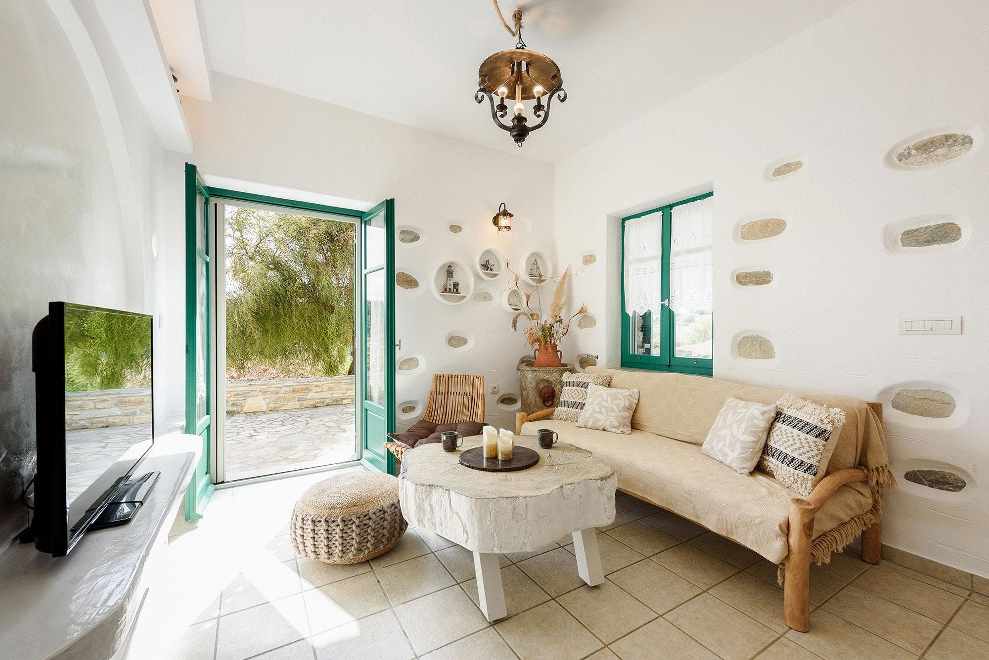 Villa Lefkos Alyki Paros: Spacious 3-Bedroom Apartment with Seaview and Pool, Paros