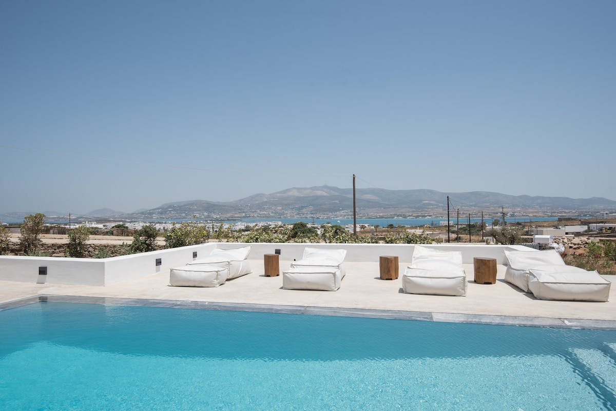 Villa Galazio Piso Livadi Paros: Spacious 5-Bedroom Apartment with Seaviews and Pool, Paros