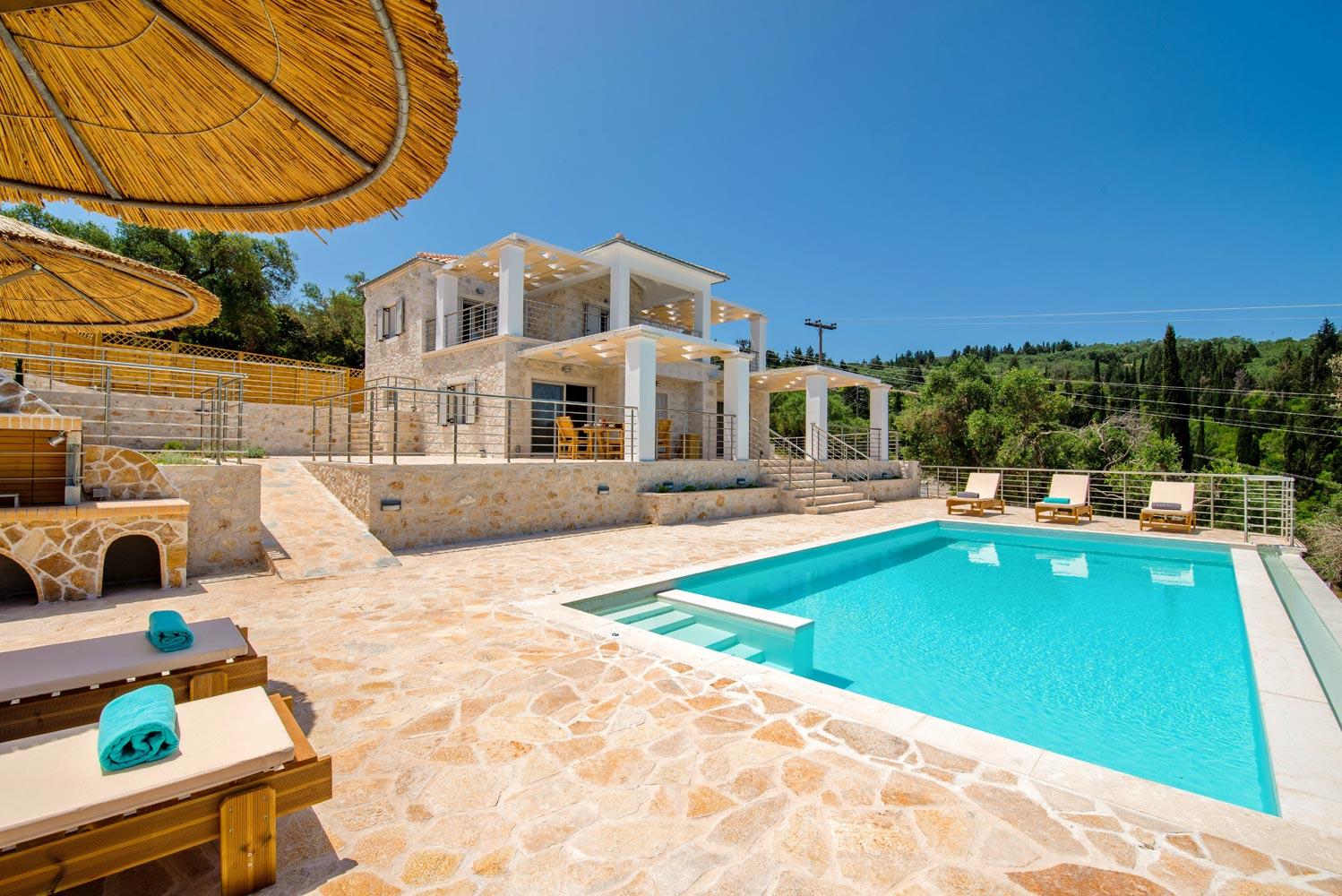 Villa Lefki Mongonissi Paxi: Luxury 4-Bedroom Apartment with Seaview and Pool, Paxi
