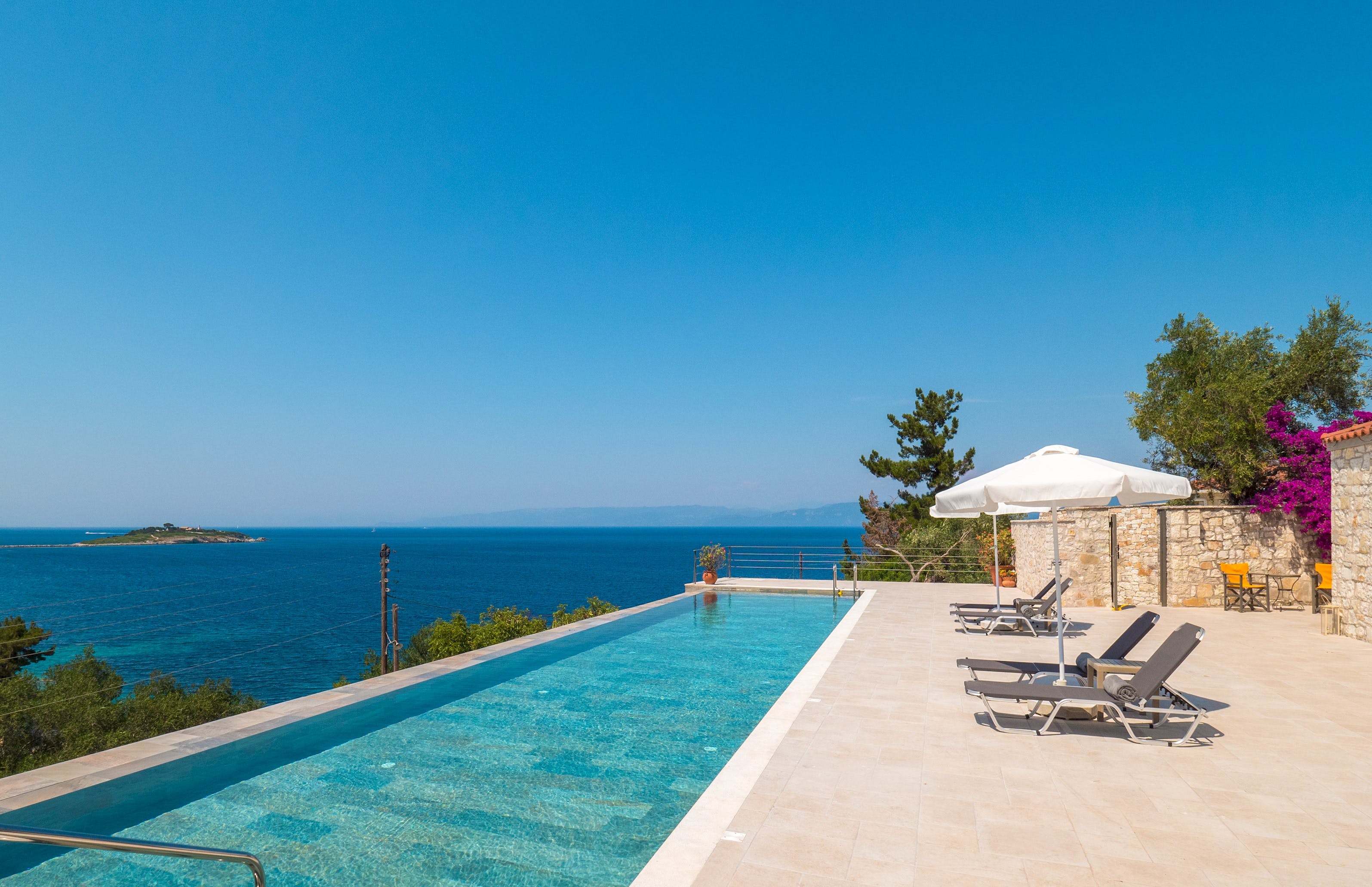 Villa Ostria Voutoumi Paxi: Elegant 3-Bedroom Apartment with Sea Views and Pool, Paxi