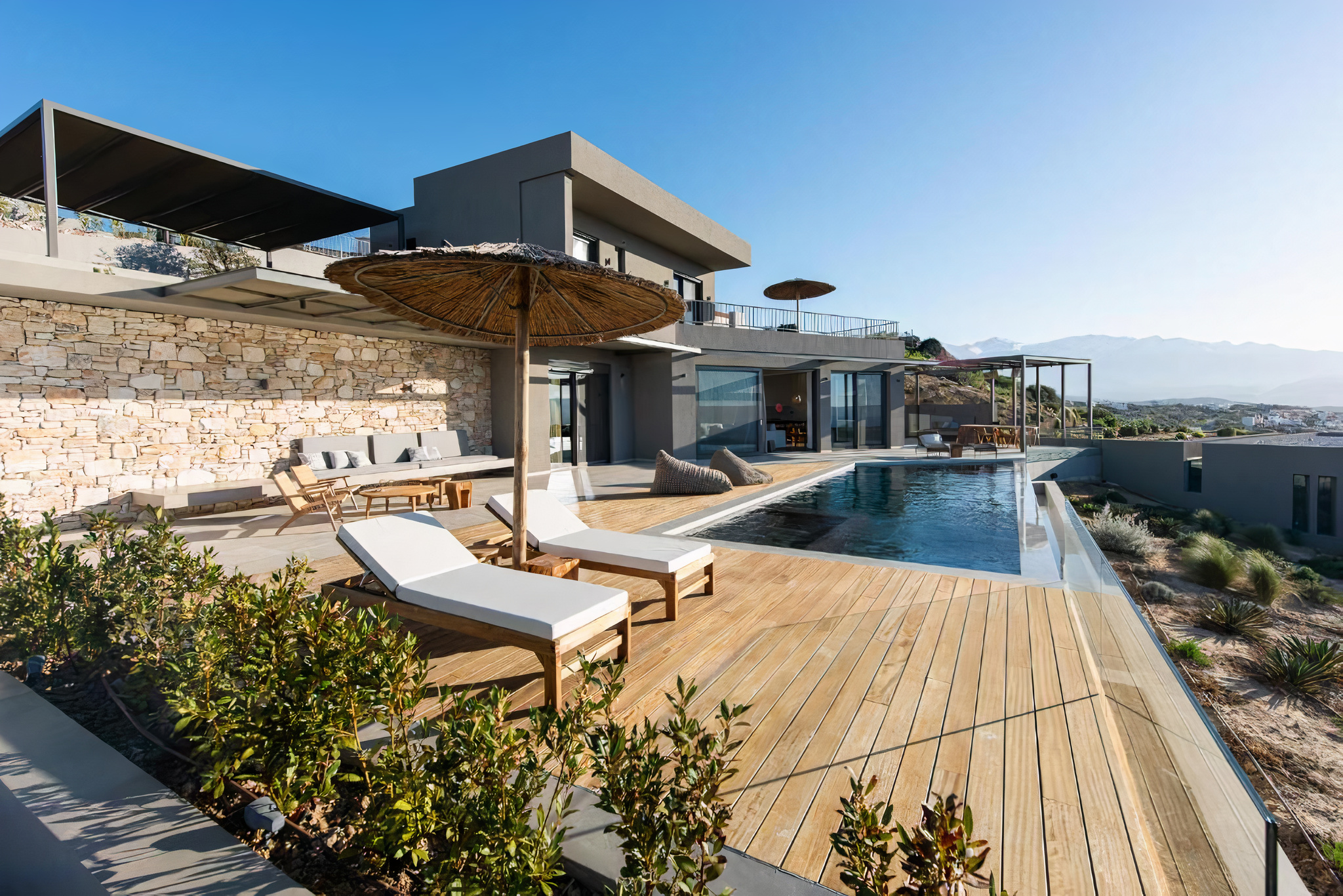 Villa Meltemi Plaka: Spacious 4-Bedroom Apartment with Infinity Pool, Crete