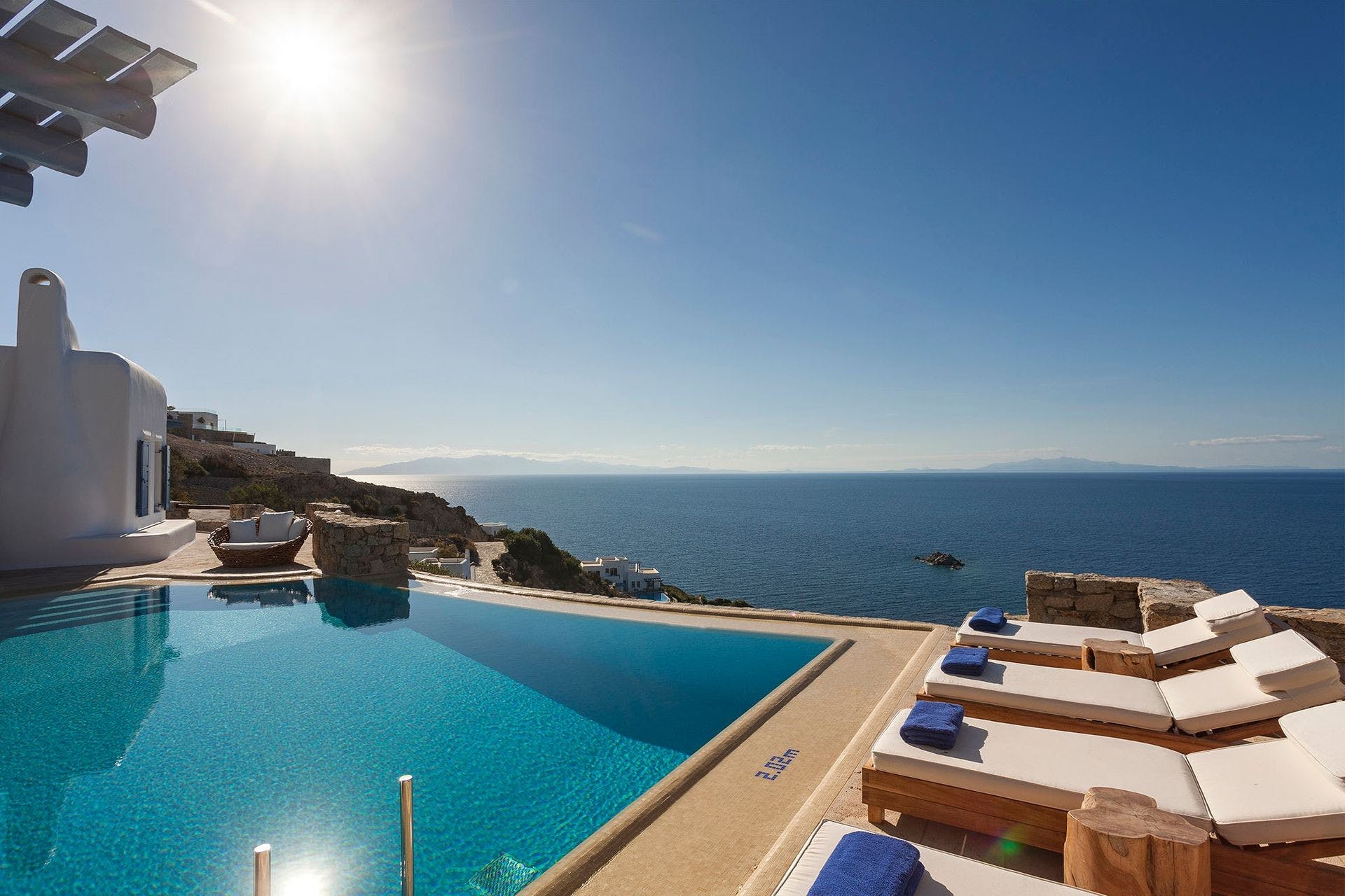 Villa Boreas Agia Anna Psarou: Exclusive 3-Bedroom Apartment with Infinity Pool, Psarou