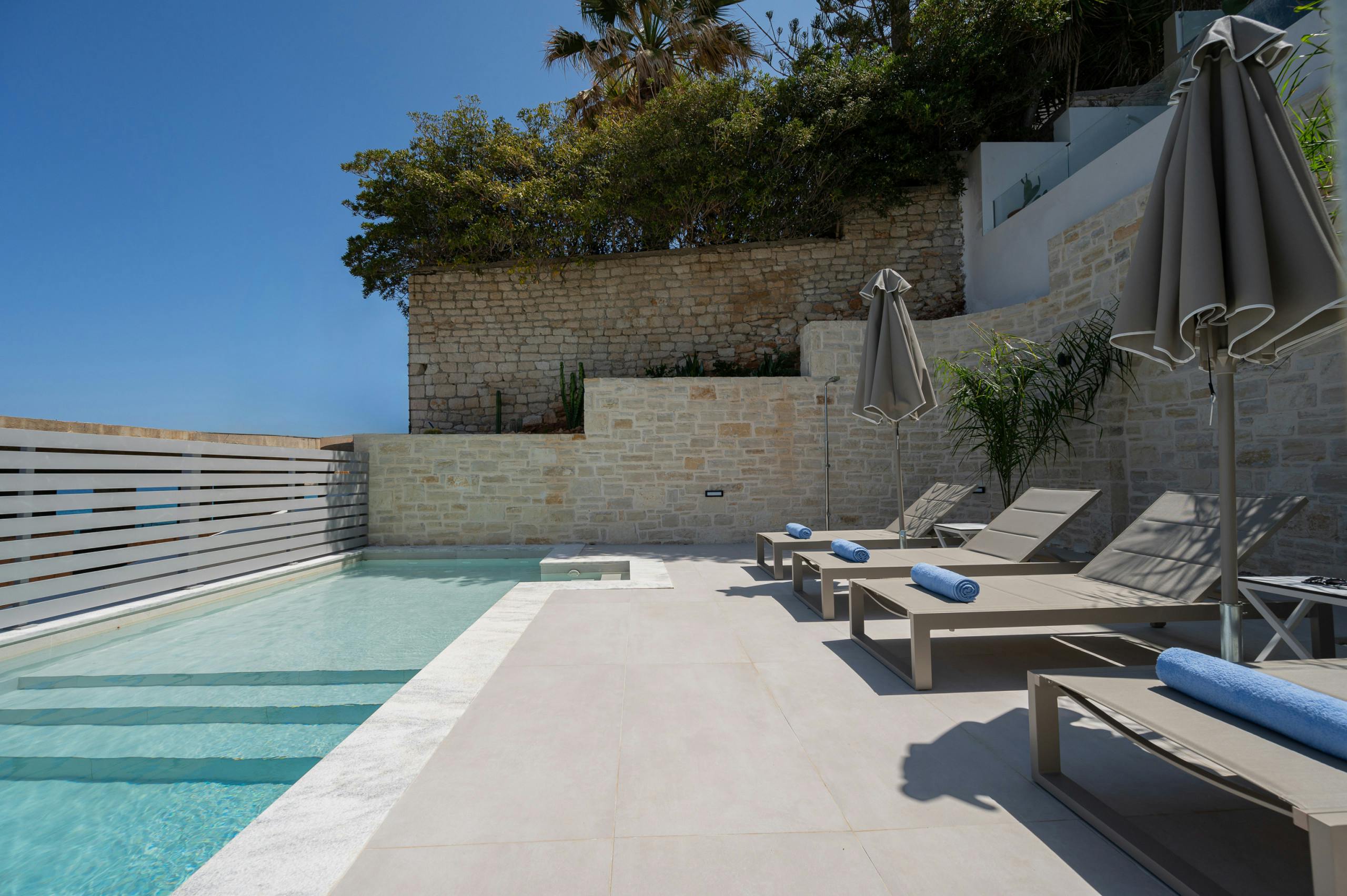 Villa Kyanos Arkadi Rethymnon: Luxurious 6-Bedroom Villa with Sea Views and Pool, Rethymnon