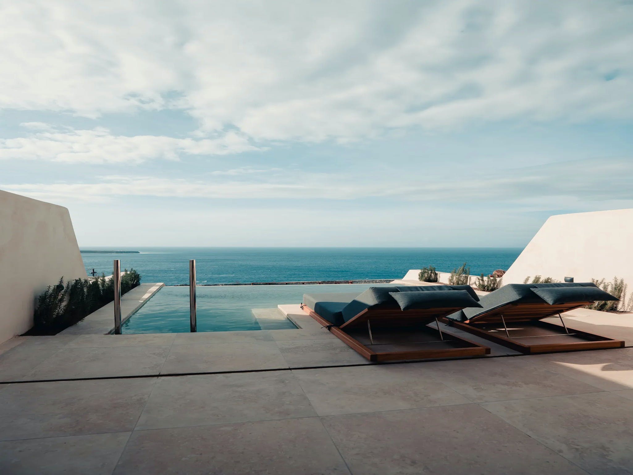 Villa Lysias Vlichada Santorini: Luxury Apartment with Seaview and Beachfront, Santorini