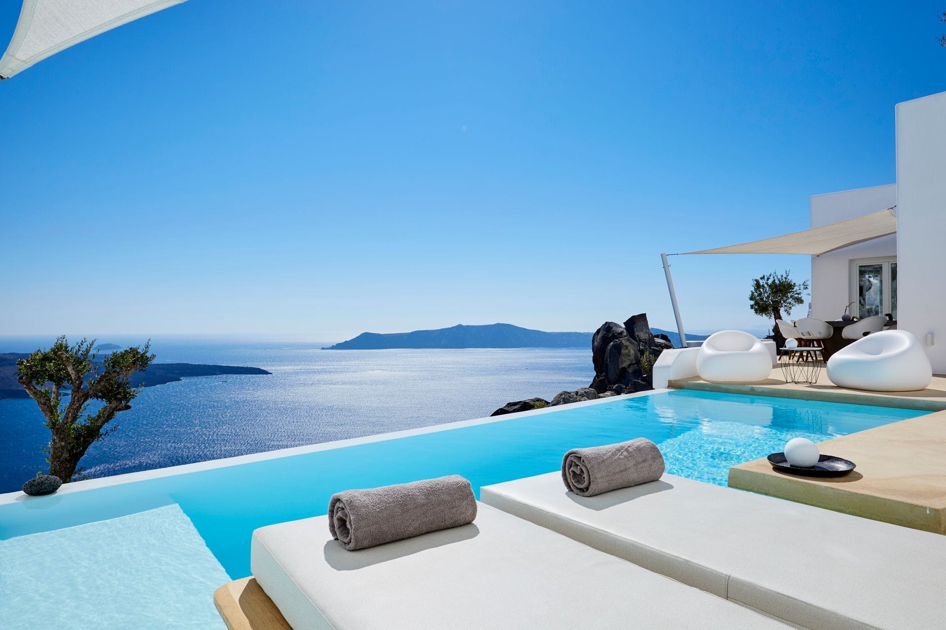 Villa Lefkos Pyrgos Santorini-690278: Elegant 2-Bedroom Apartment with Infinity Pool, Santorini