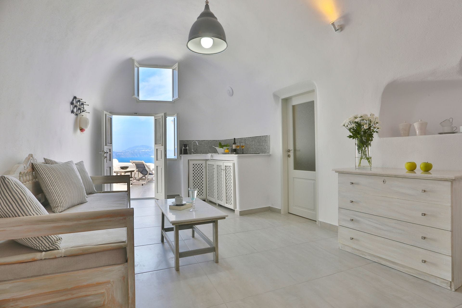 Villa Lefkos Pyrgos Santorini-778553: Luxury 3-Bedroom Apartment with Hot Tub and Sea Views, Santorini