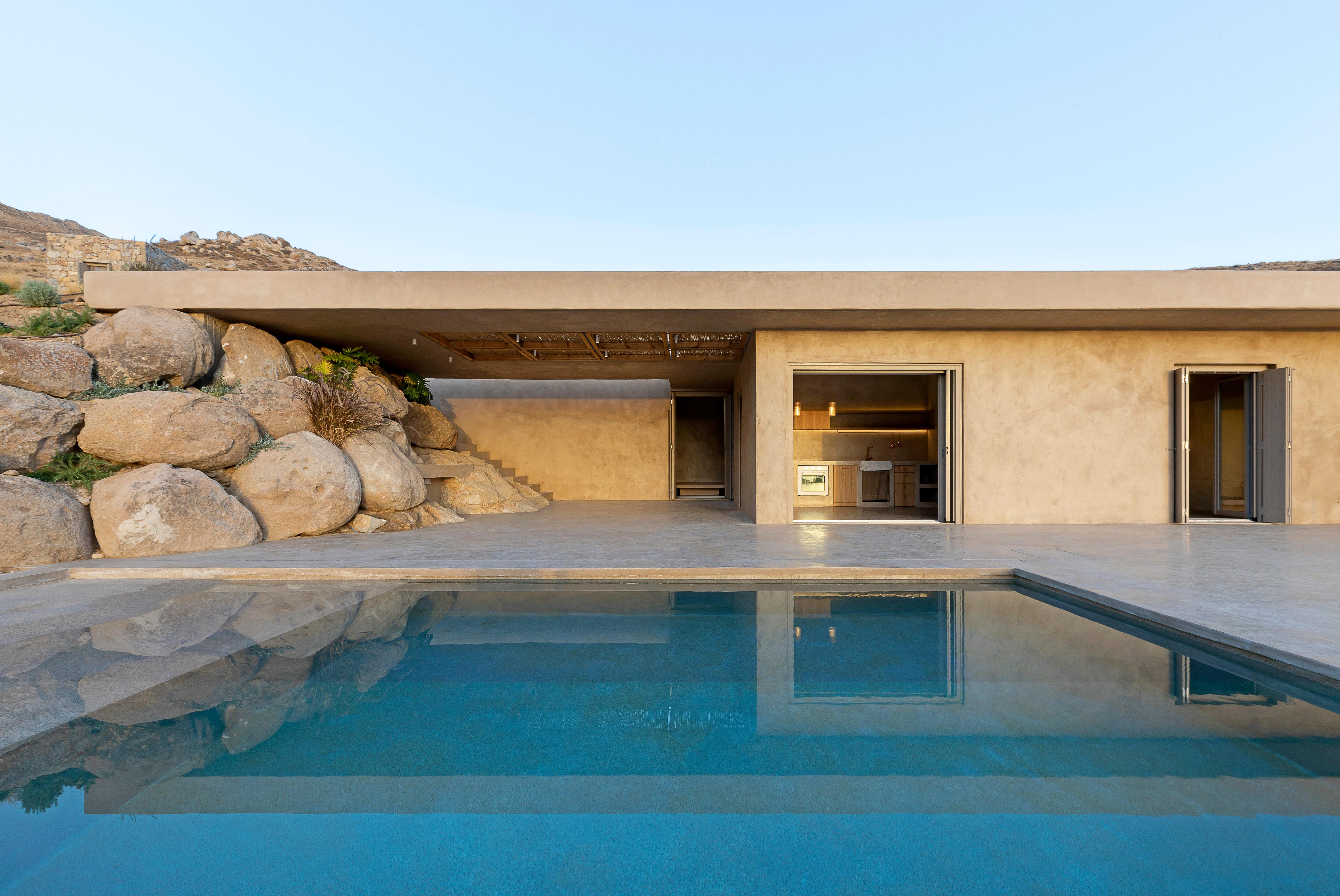 Villa Lefkos Kastro Serifos: Luxury 2-Bedroom Villa with Private Pool and Sea Views, Serifos