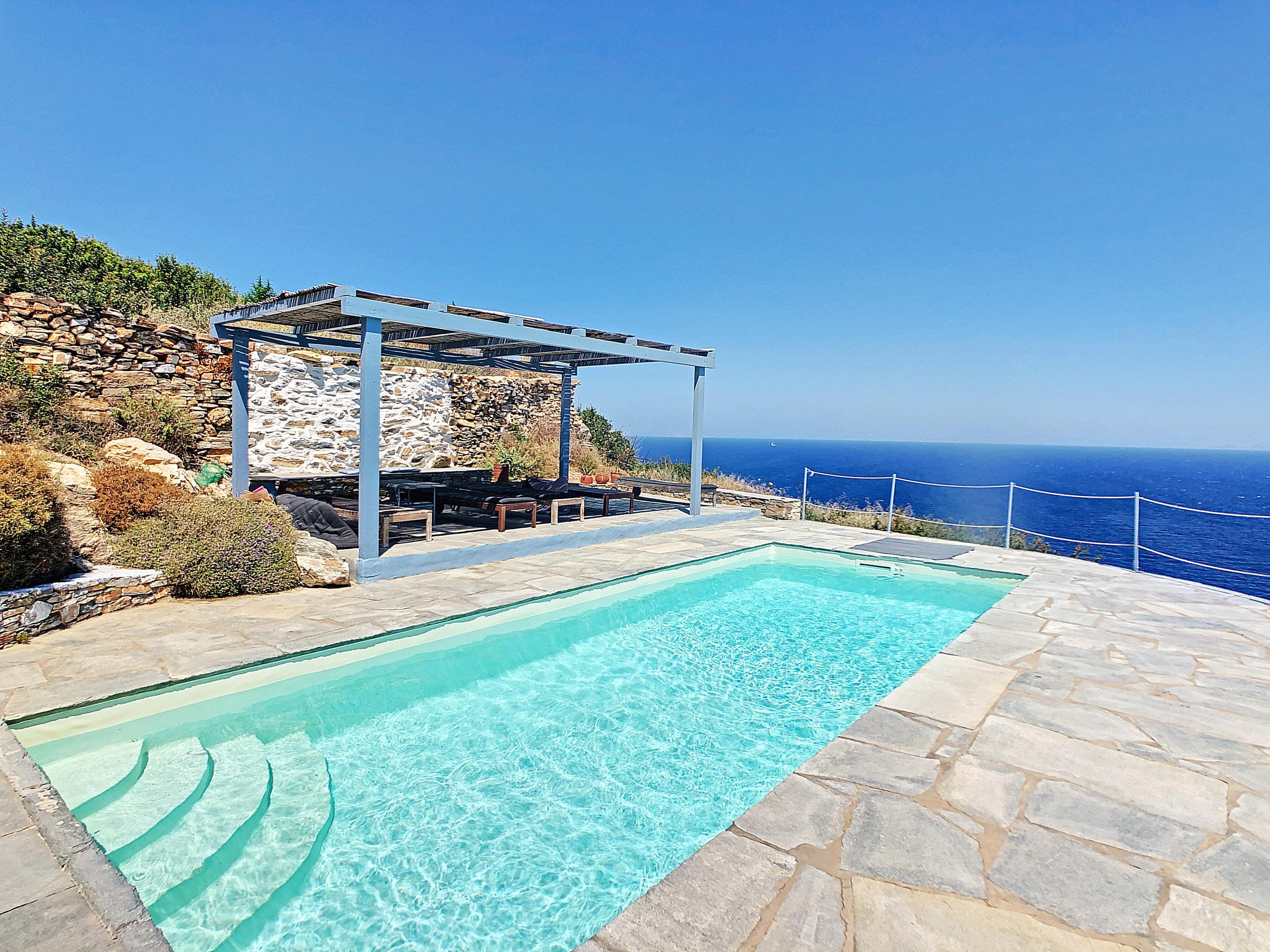 Villa Boreas Artemonas Sifnos: 5-Bedroom Luxury Apartment with Sea View and Pool, Sifnos