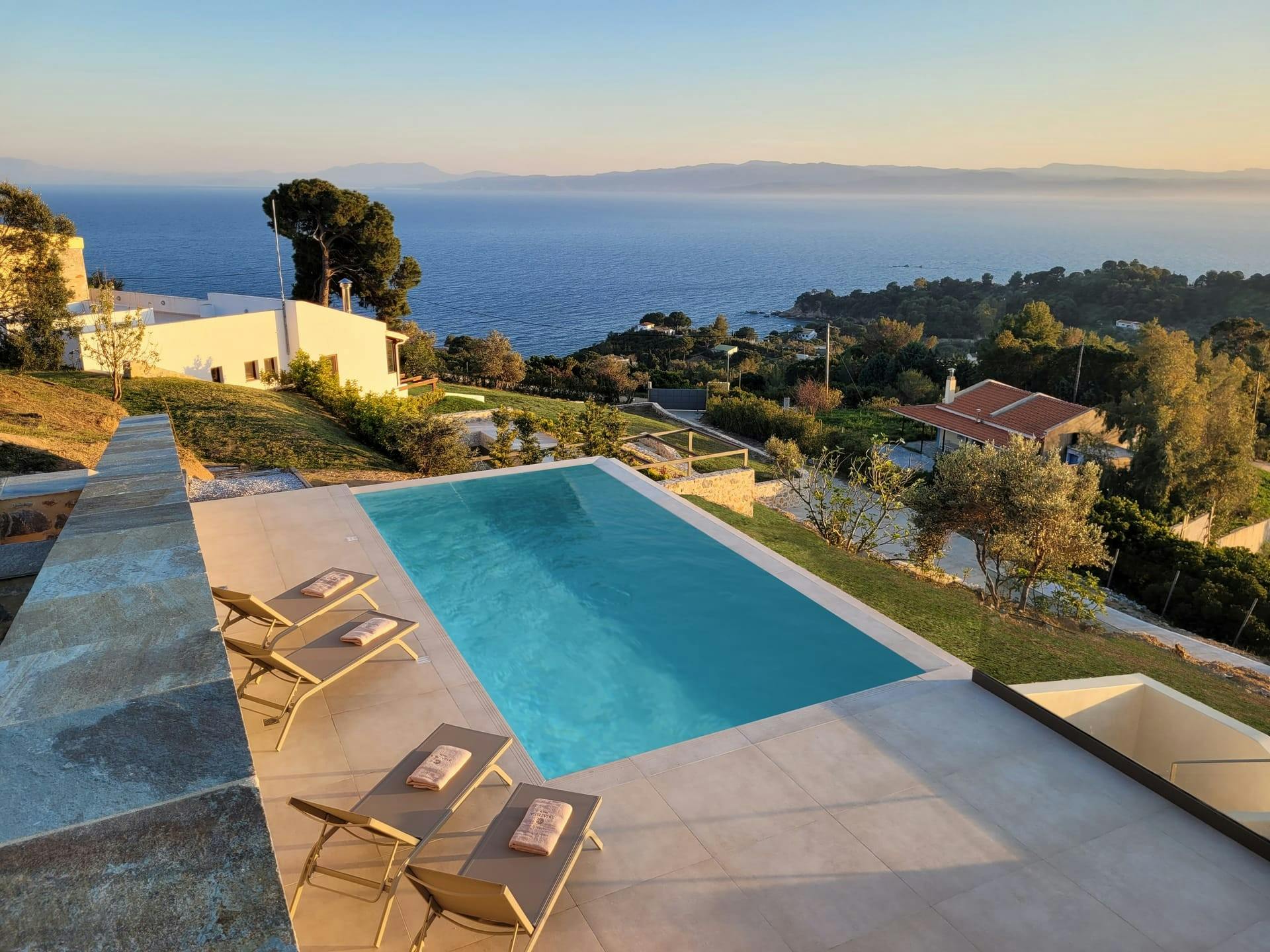 Villa Zephyros Agia Paraskevi Skiathos: Luxury 3-Bedroom Villa with Seaview and Pool, Skiathos