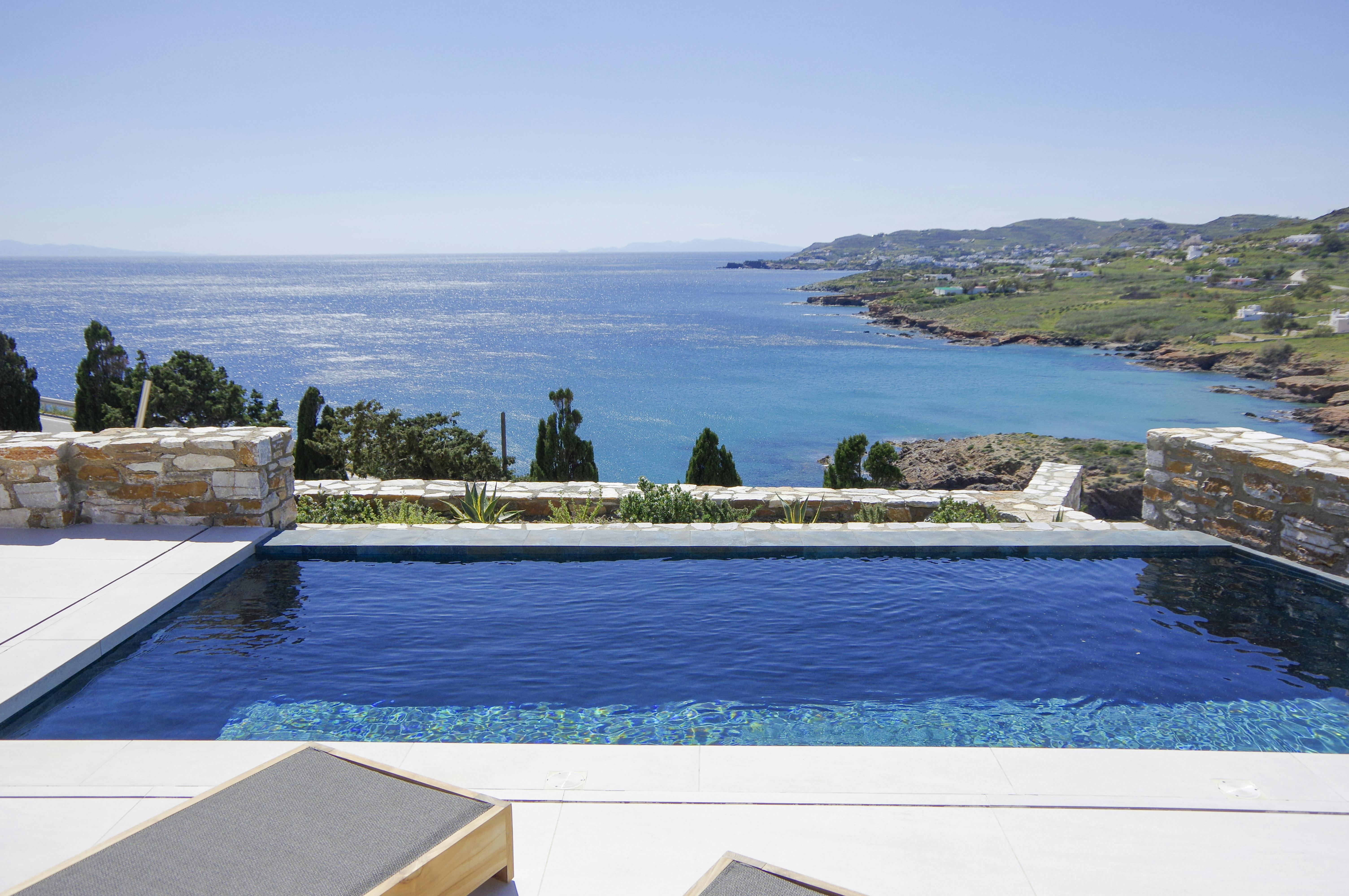 Villa Zephyros Exombourgo Tinos: Luxury 2-Bedroom Villa with Private Pool and Sea Views, Tinos
