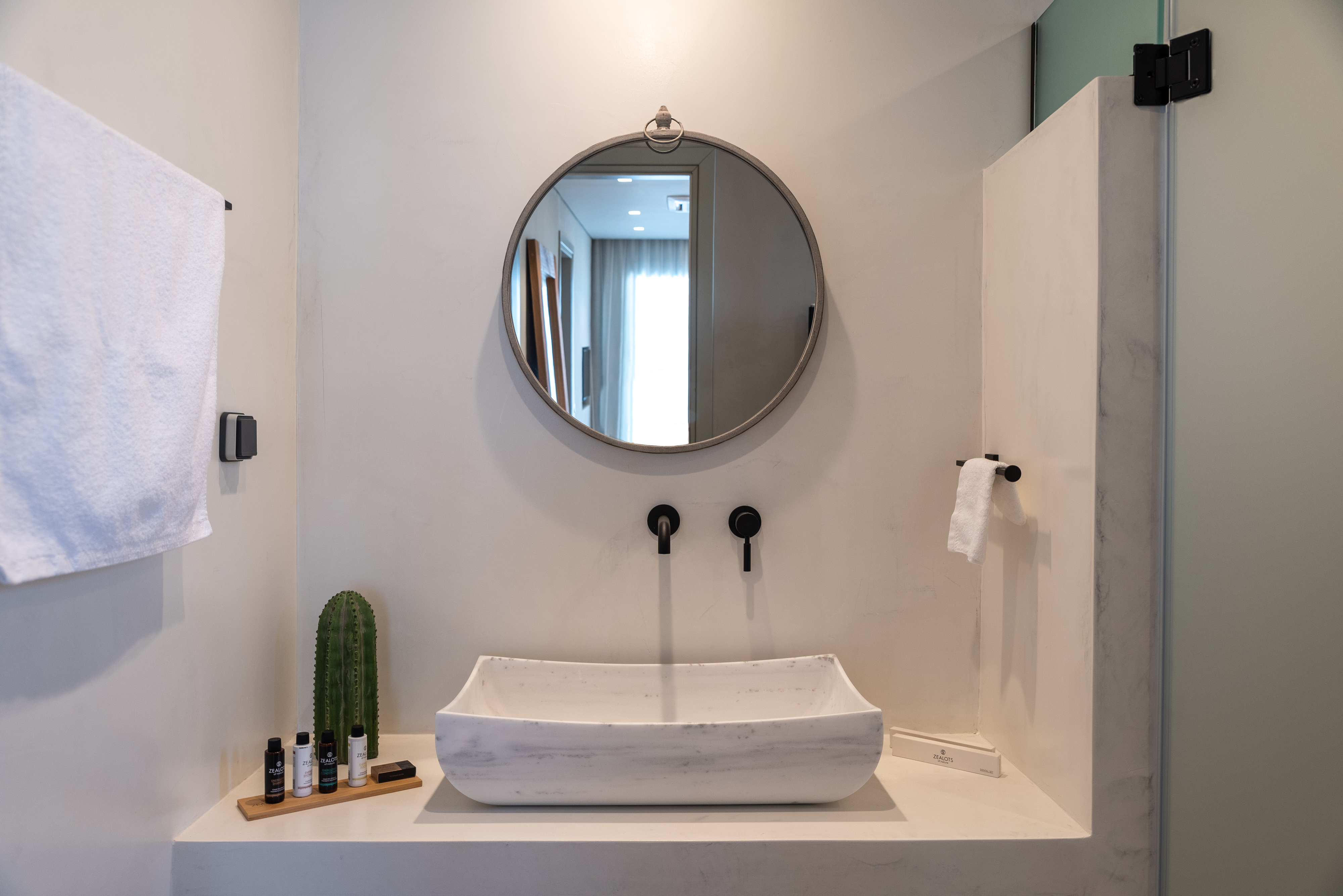 Villa Lysias Exombourgo Tinos: 2-Bedroom Apartment with Seaview and Pool, Tinos