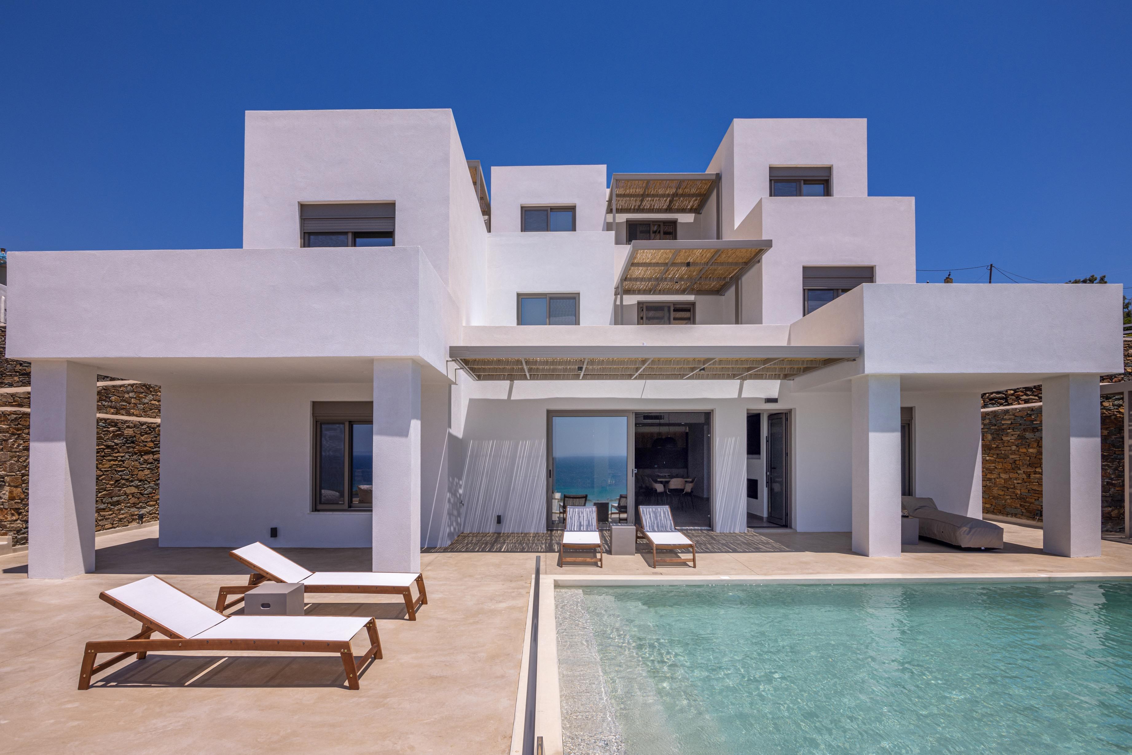 Villa Kyanos Exomytis Tinos: Luxury 4-Bedroom Apartment with Seaview and Pool, Tinos