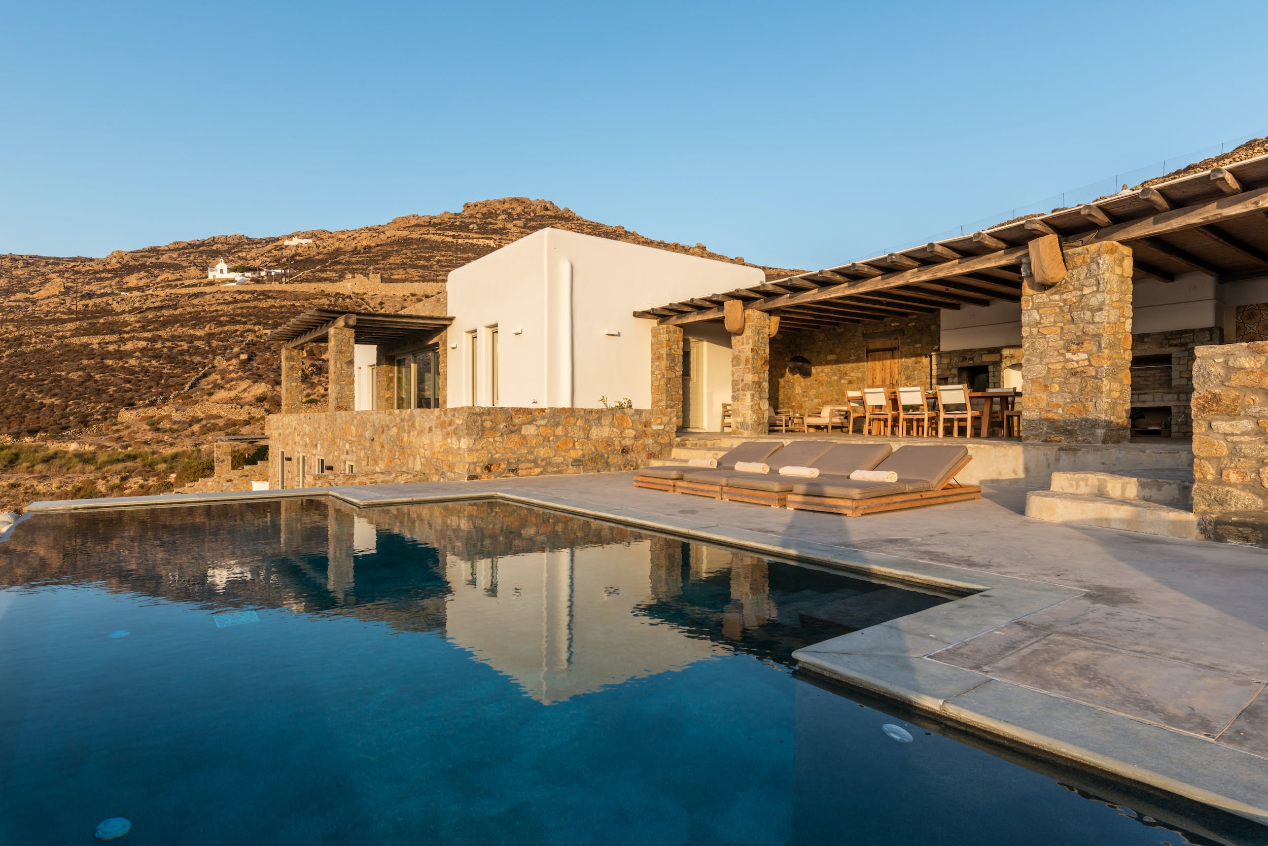 Villa Auge Steni Tourlos: 7-Bedroom Luxury Apartment with Infinity Pool and Sea View, Tourlos Mykonos