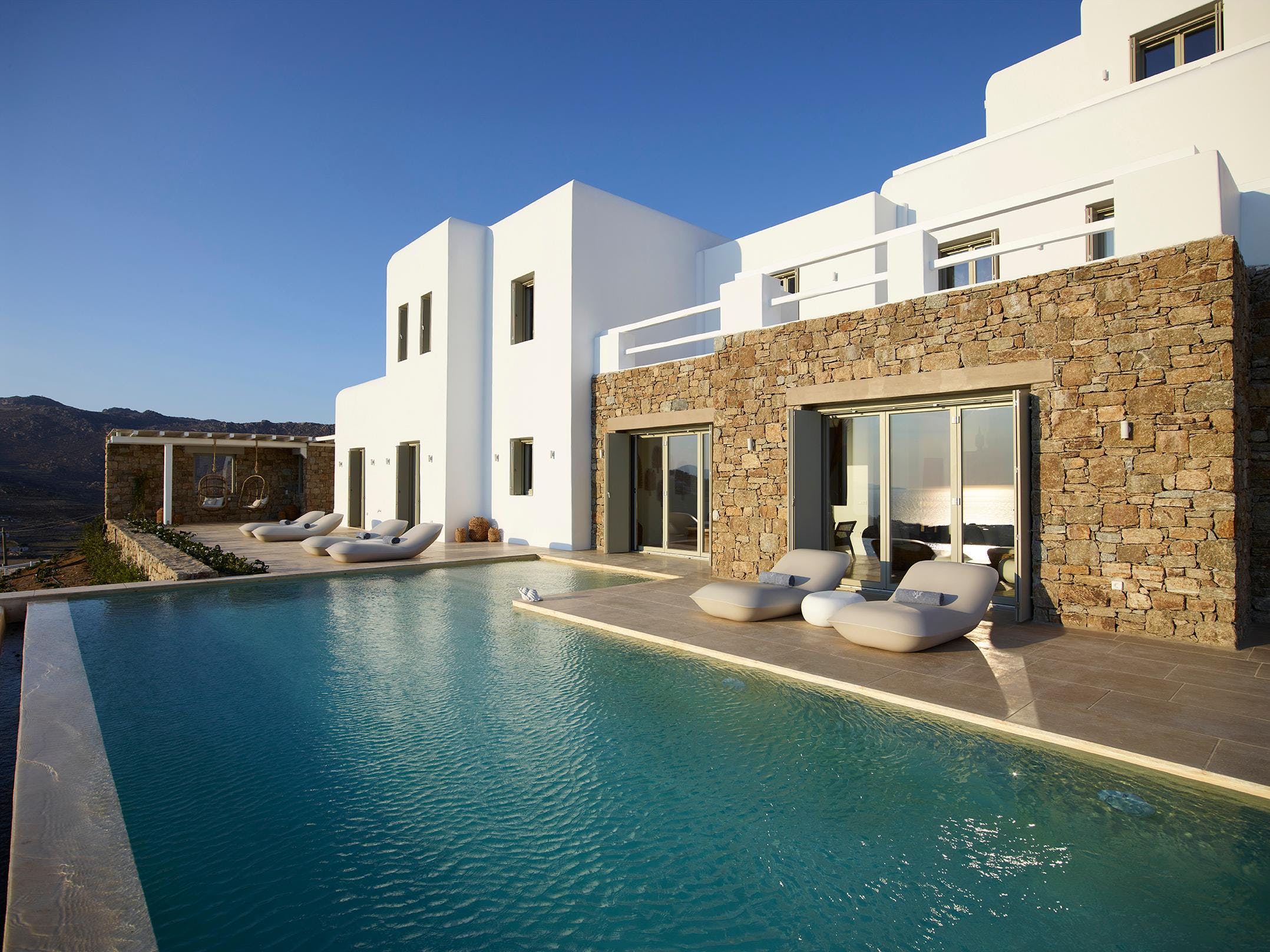 Villa Gregos Houlakia Tourlos: Spacious 8-Bedroom Apartment with Seaview and Pool, Mykonos