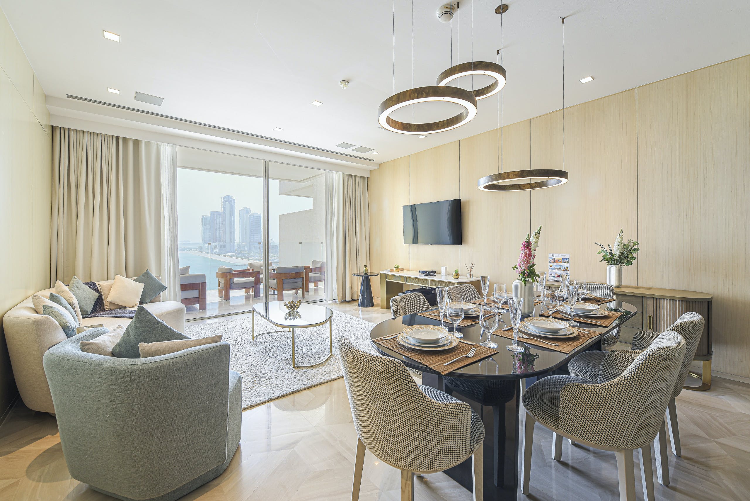 Villa Safira Al Sufouh Palm Jumeirah: Stylish 2-Bedroom Apartment with Sea Views and Private Beach, Palm Jumeirah