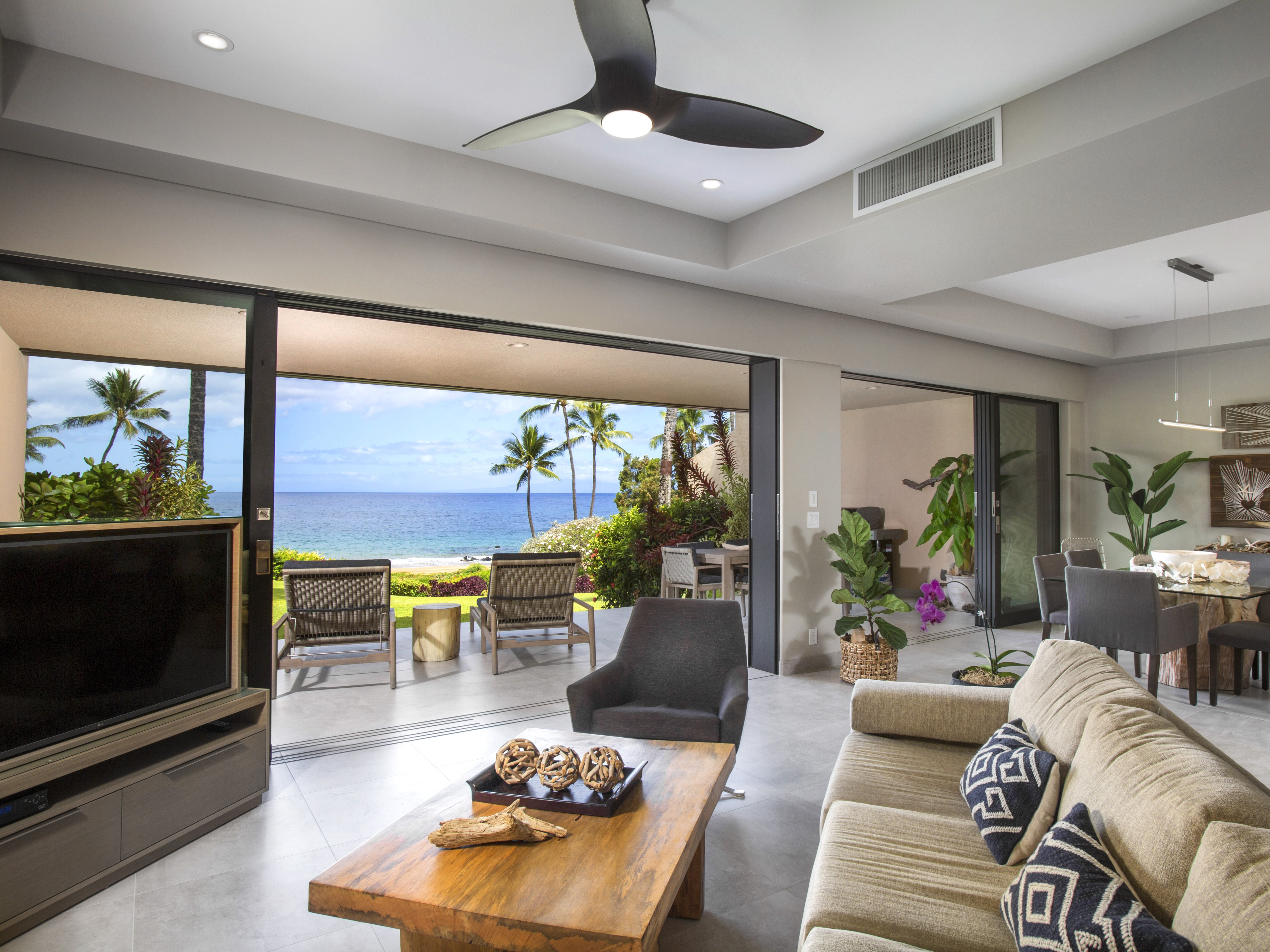Villa Aurore Kohana Hawaii: Luxury 2-Bedroom Villa with Beachfront Views and Air-Con, Hawaii