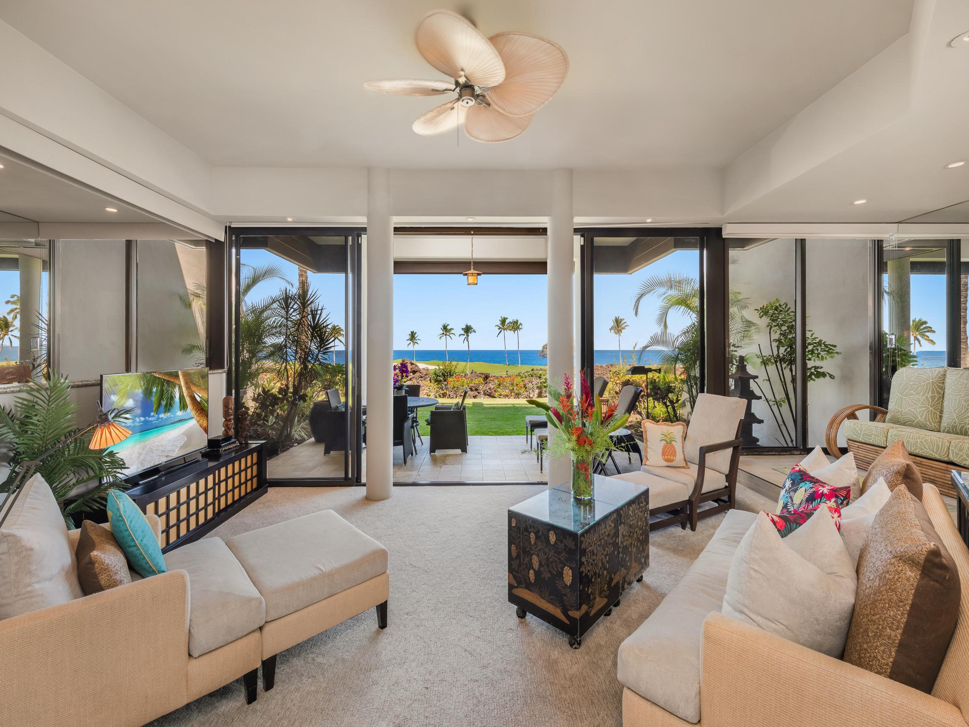 Villa Alba Pololu Hawaii: Luxury 2-Bedroom Villa with Pool and Seaview, Hawaii