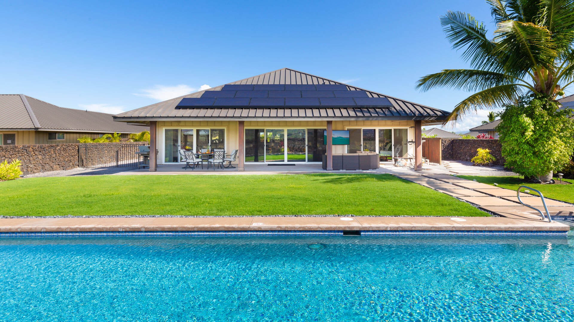 Villa Nēnē Hawaii: Luxury 4-Bedroom Villa with Pool and Seaviews, Hawaii