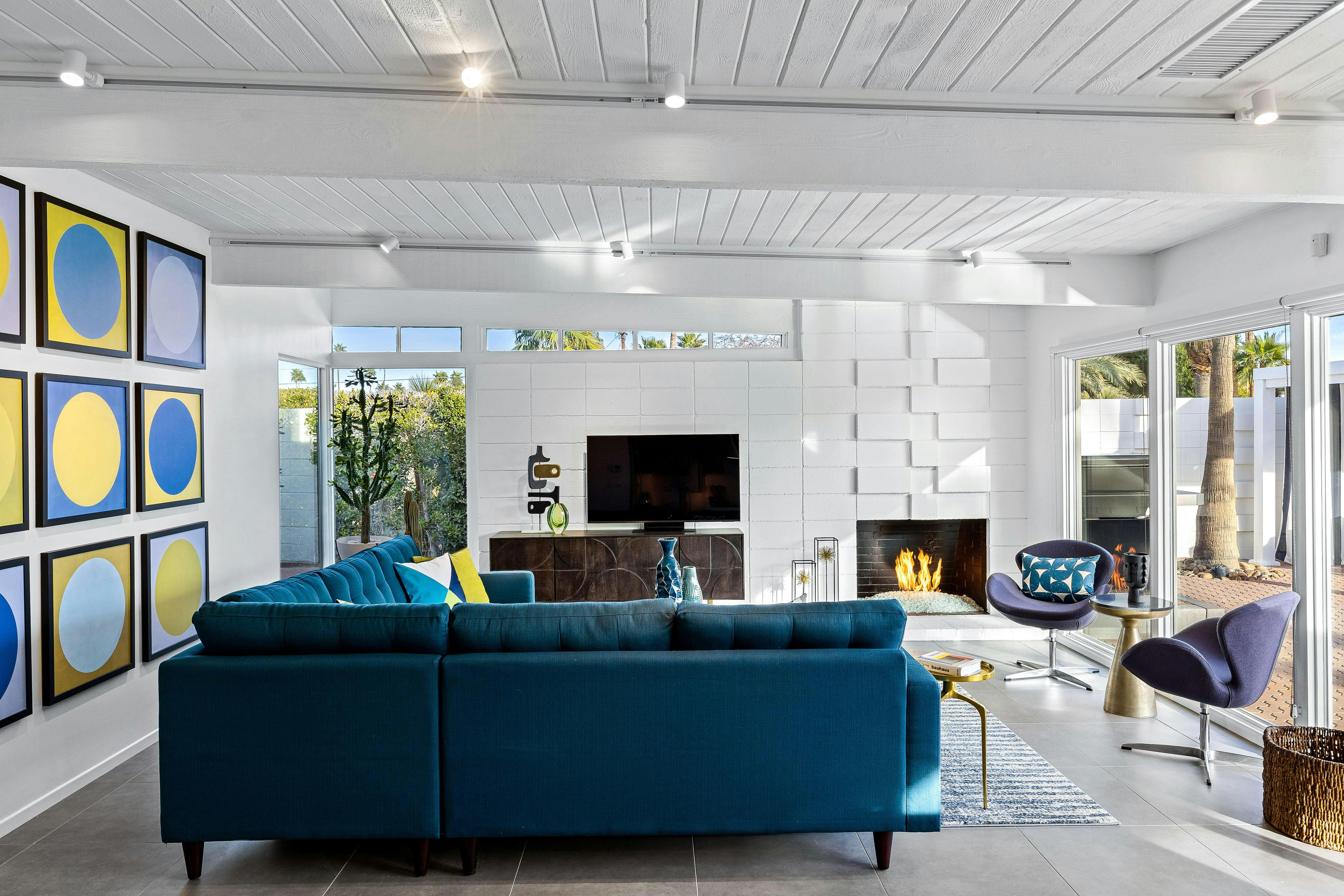 Villa Aurore Sunrise Plaza Cathedral City: Luxury 3-Bedroom Villa with Private Pool and Hot Tub, Cathedral City