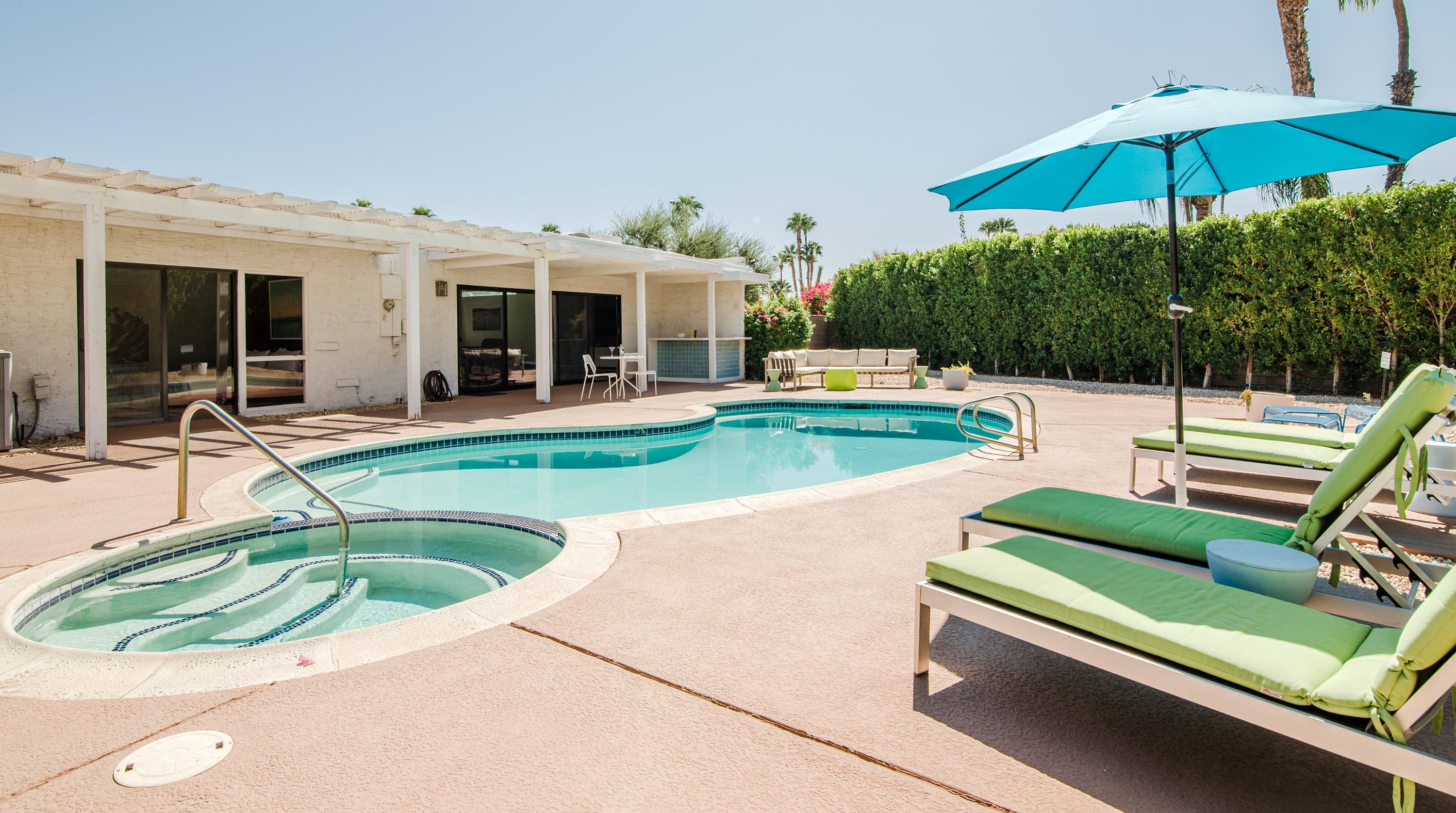 Villa Ocotillo Cathedral City: Spacious 3-Bedroom Apartment with Pool and Hot Tub, Cathedral City