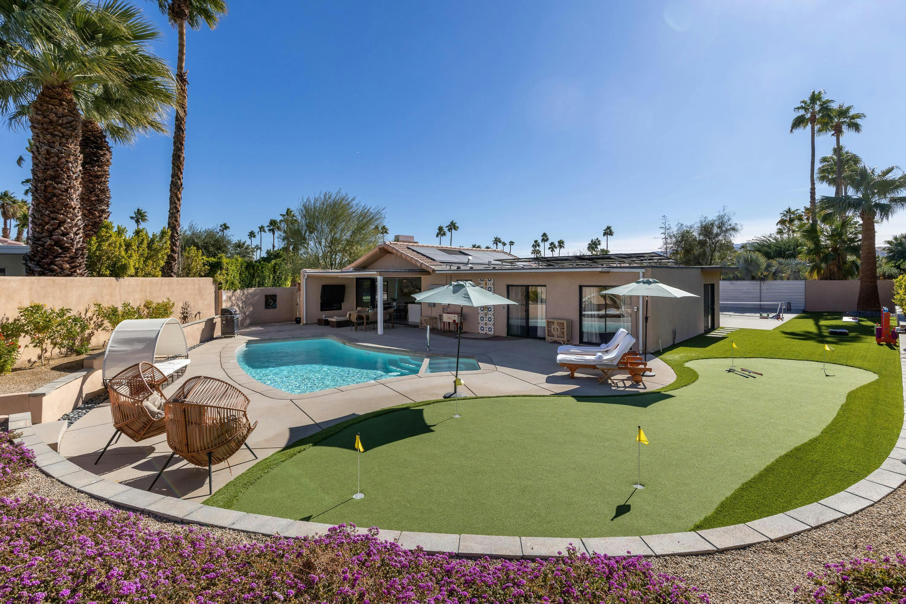 Villa Ponente Tahquitz Palm Springs: Luxury 3-Bedroom Villa with Private Pool and Hot Tub, Palm Springs