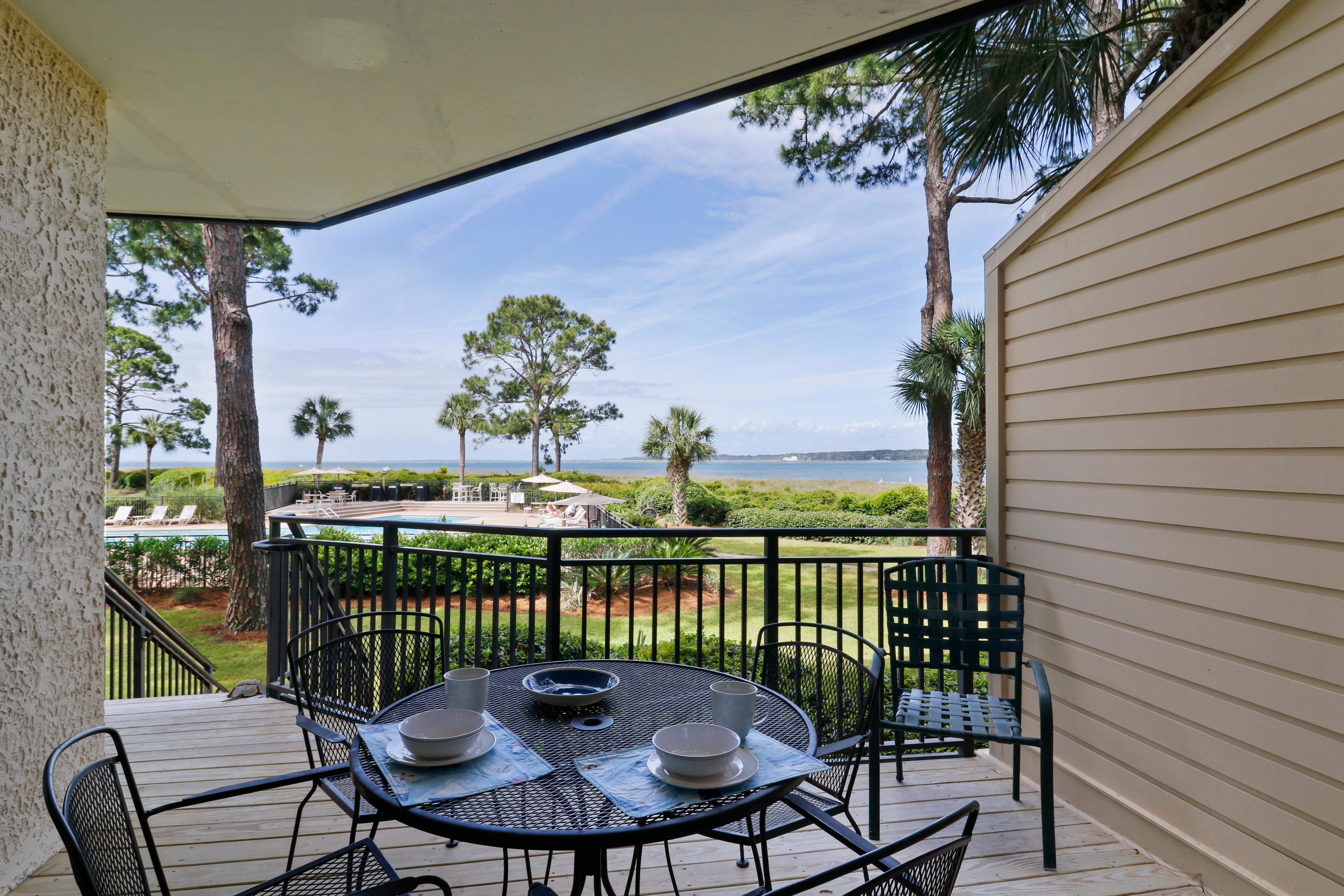 Villa Céladon Skull Creek Hilton Head: Luxury 2-Bedroom Golf Villa with Pool and Beach Access, Hilton Head