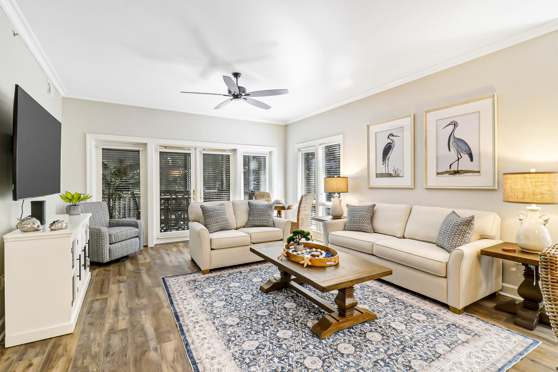 Villa Cramesi Calibogue Hilton Head: Luxury 2-Bedroom Villa with Pool and Hot Tub, Hilton Head