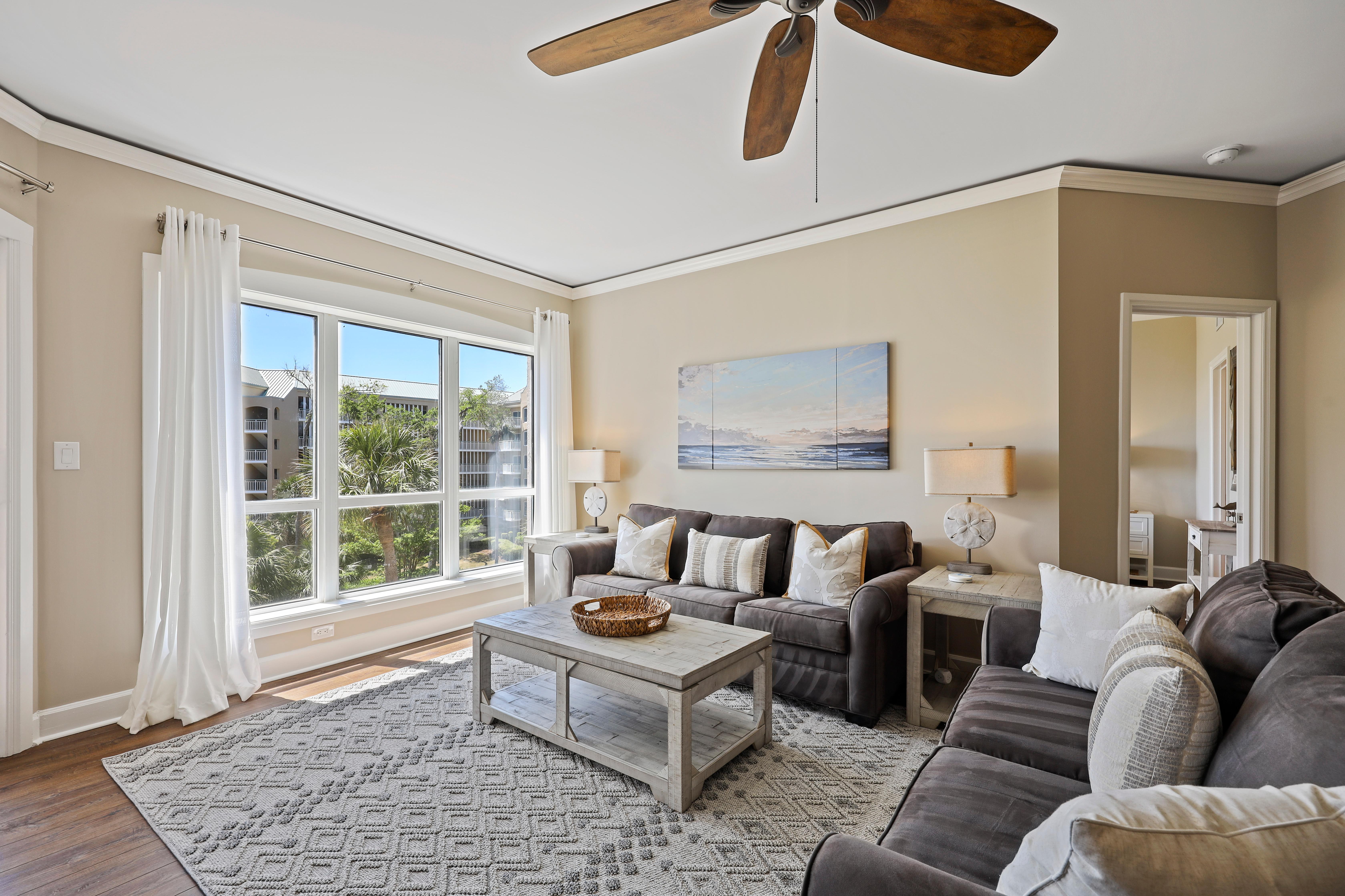 Villa Cramoisi Jarvis Hilton Head: Luxury 2-Bedroom Villa with Ocean Views and Pool, Hilton Head
