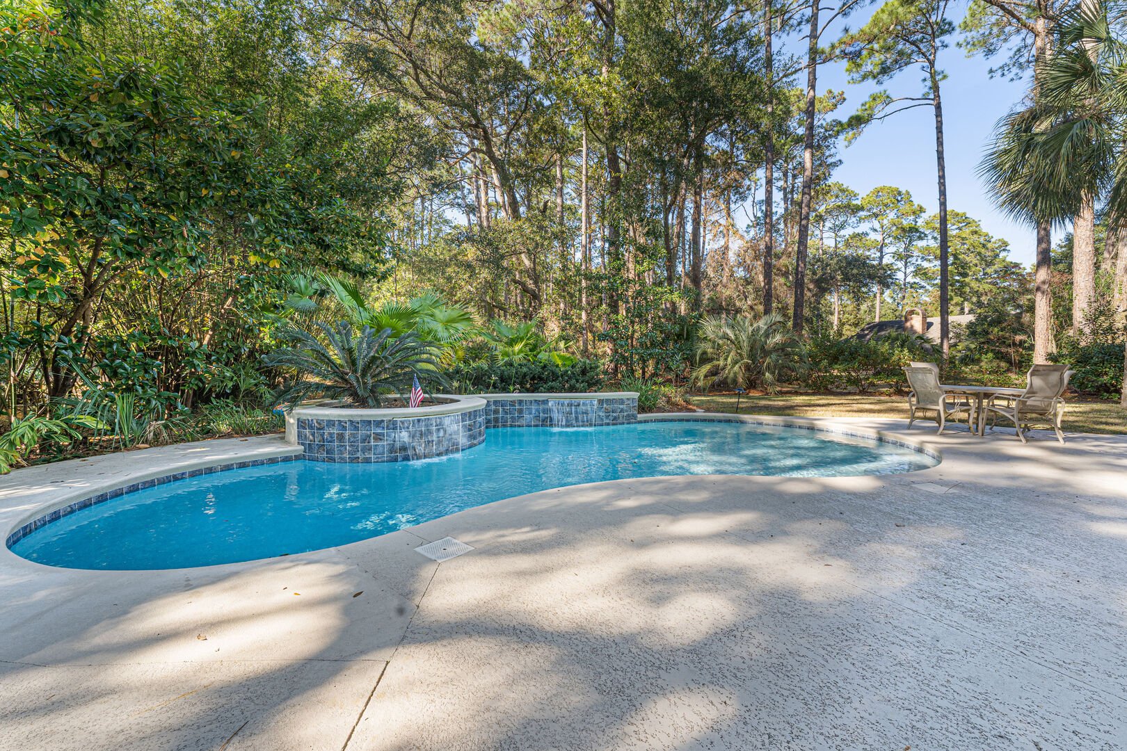 Villa Autan Pinckney Hilton Head: Luxury 5-Bedroom Villa with Private Pool and Sea Views, Hilton Head
