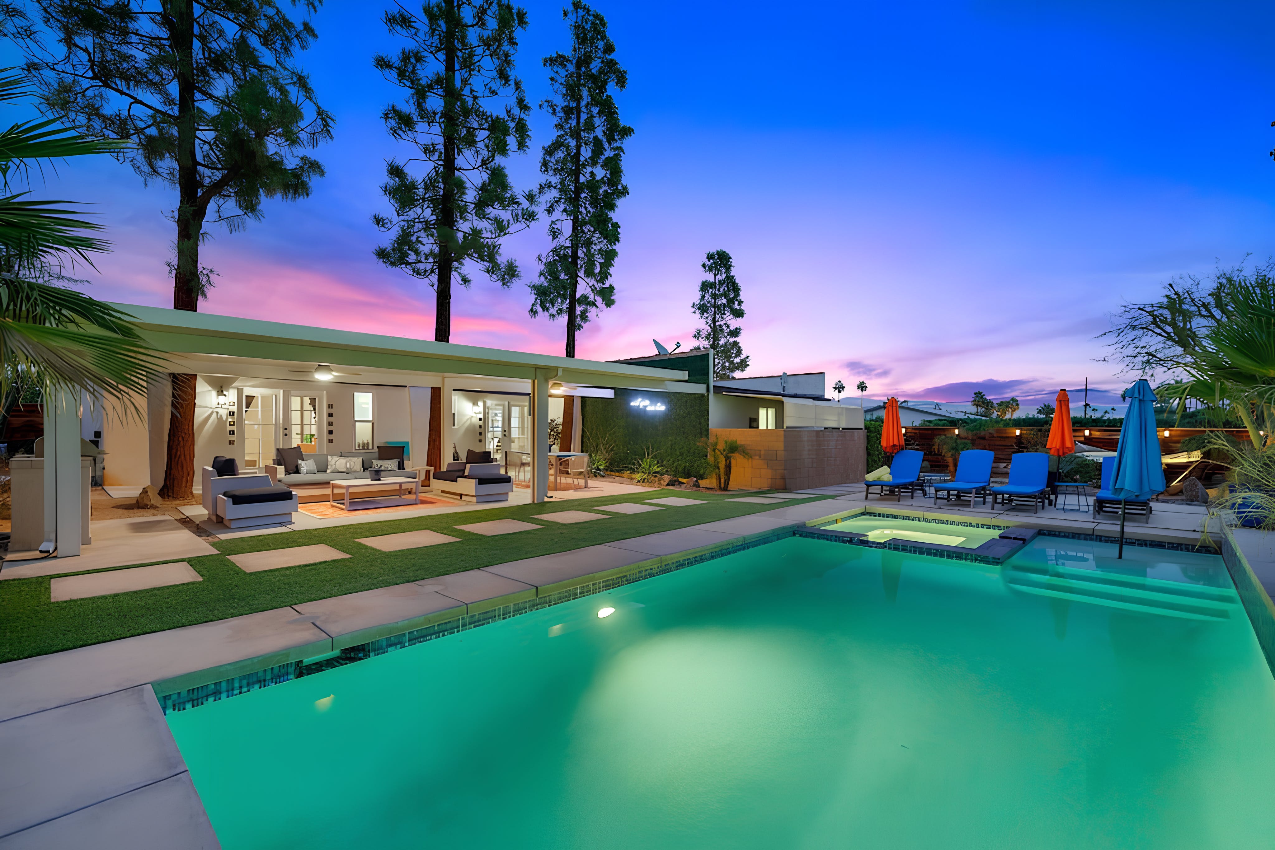 Villa Paloverde Palm Springs: Luxury 3-Bedroom Villa with Heated Pool and Hot Tub, Palm Springs