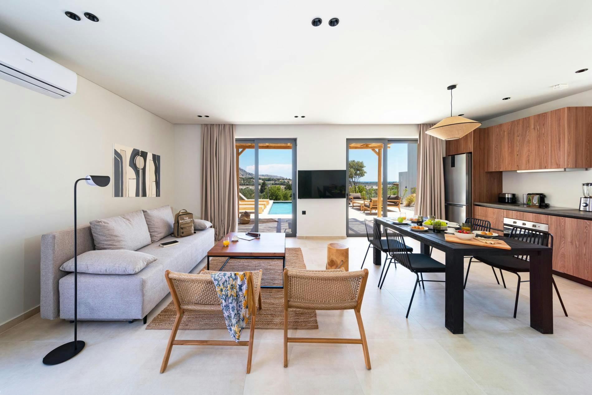 Villa Pharos Haraki: Luxury 3-Bedroom Villa with Private Pool and Sea Views, Haraki Rhodes