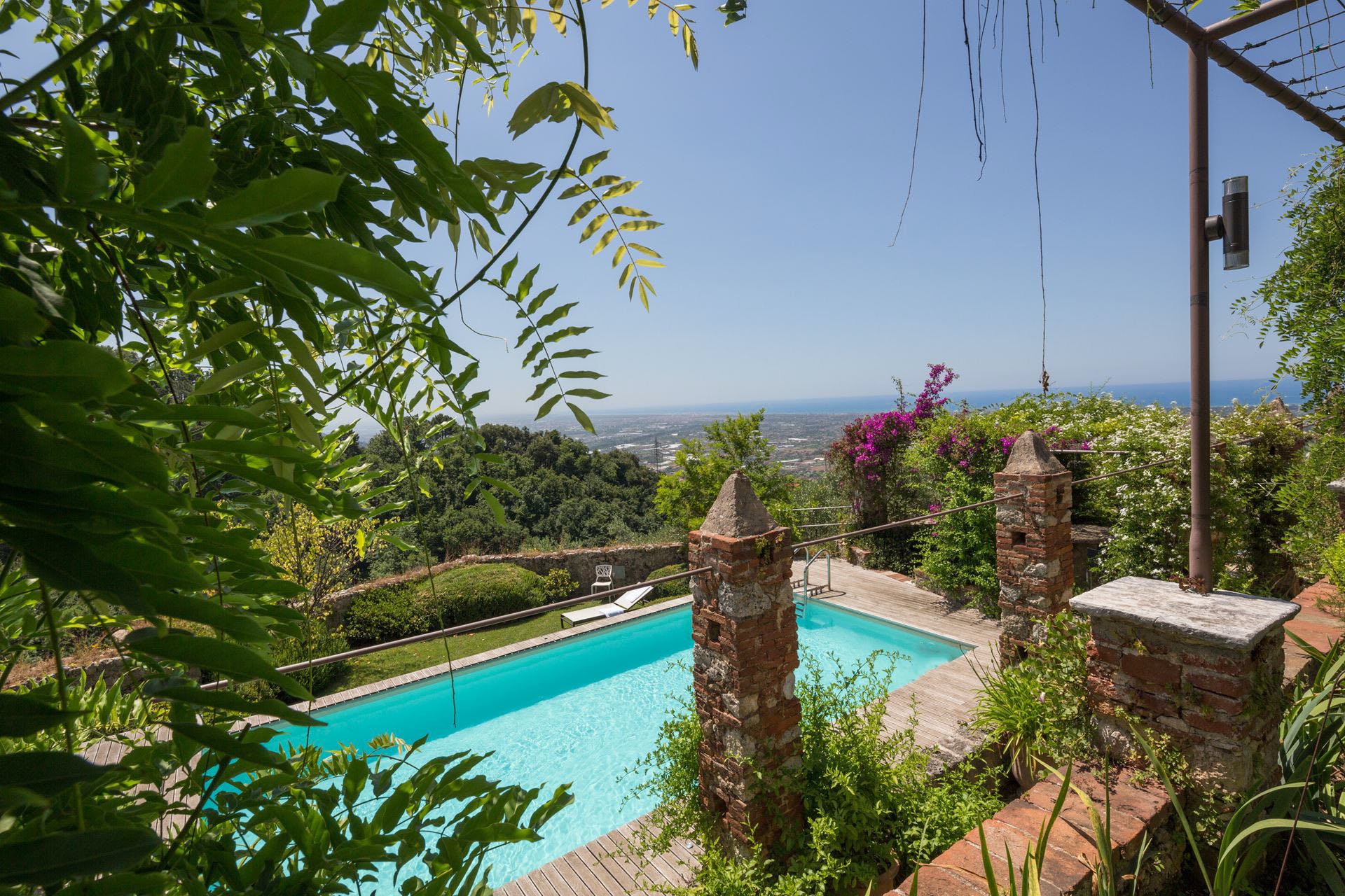 Villa Pineta Viareggio: Luxury 3-Bedroom Apartment with Seaview and Pool, Viareggio