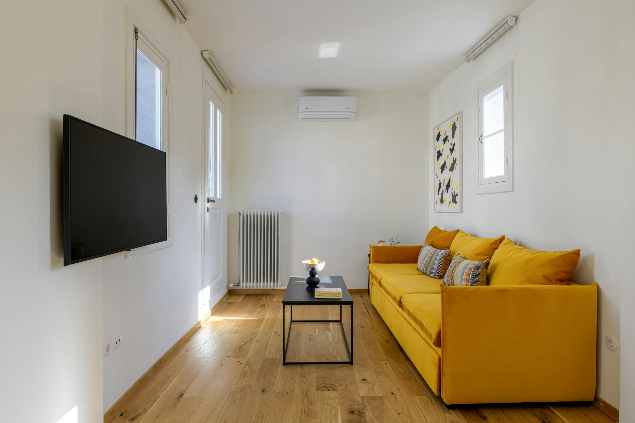 Villa Lysias Philopappou Athens: Luxury 4-Bedroom Apartment with Acropolis View, Athens